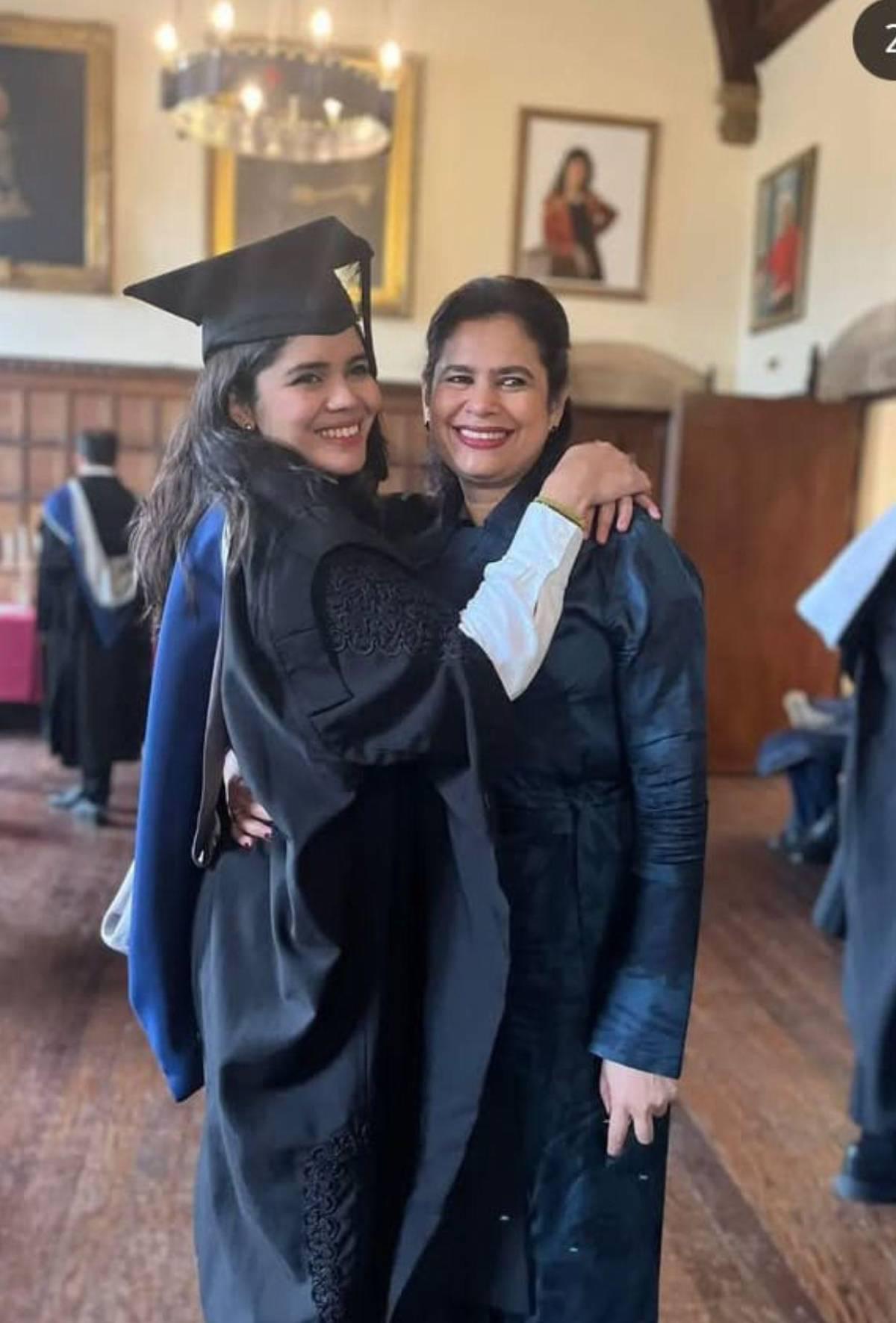 Hija de Rixi Moncada responde a críticas y explica por qué estudió en Oxford