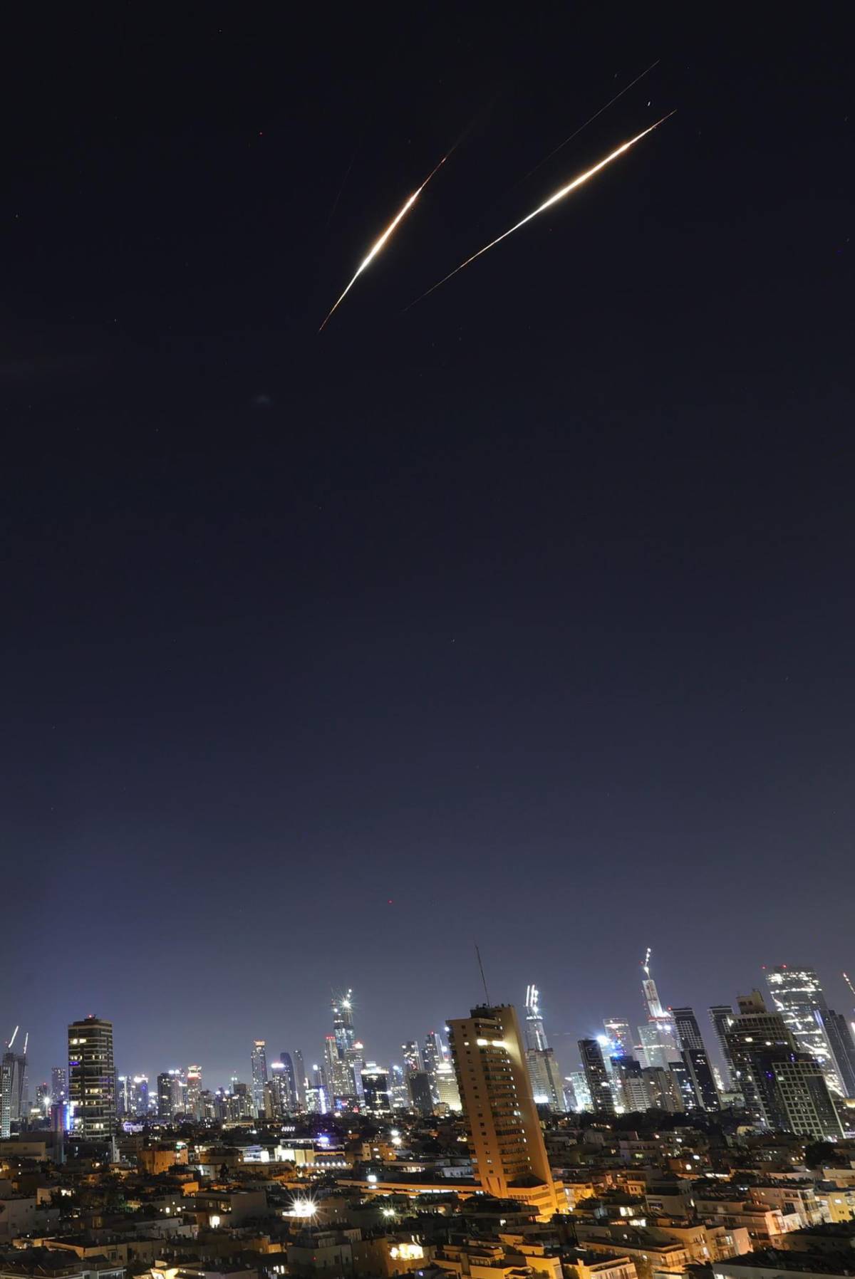 Las imágenes del ataque de Irán a uno de los principales hospitales de Israel