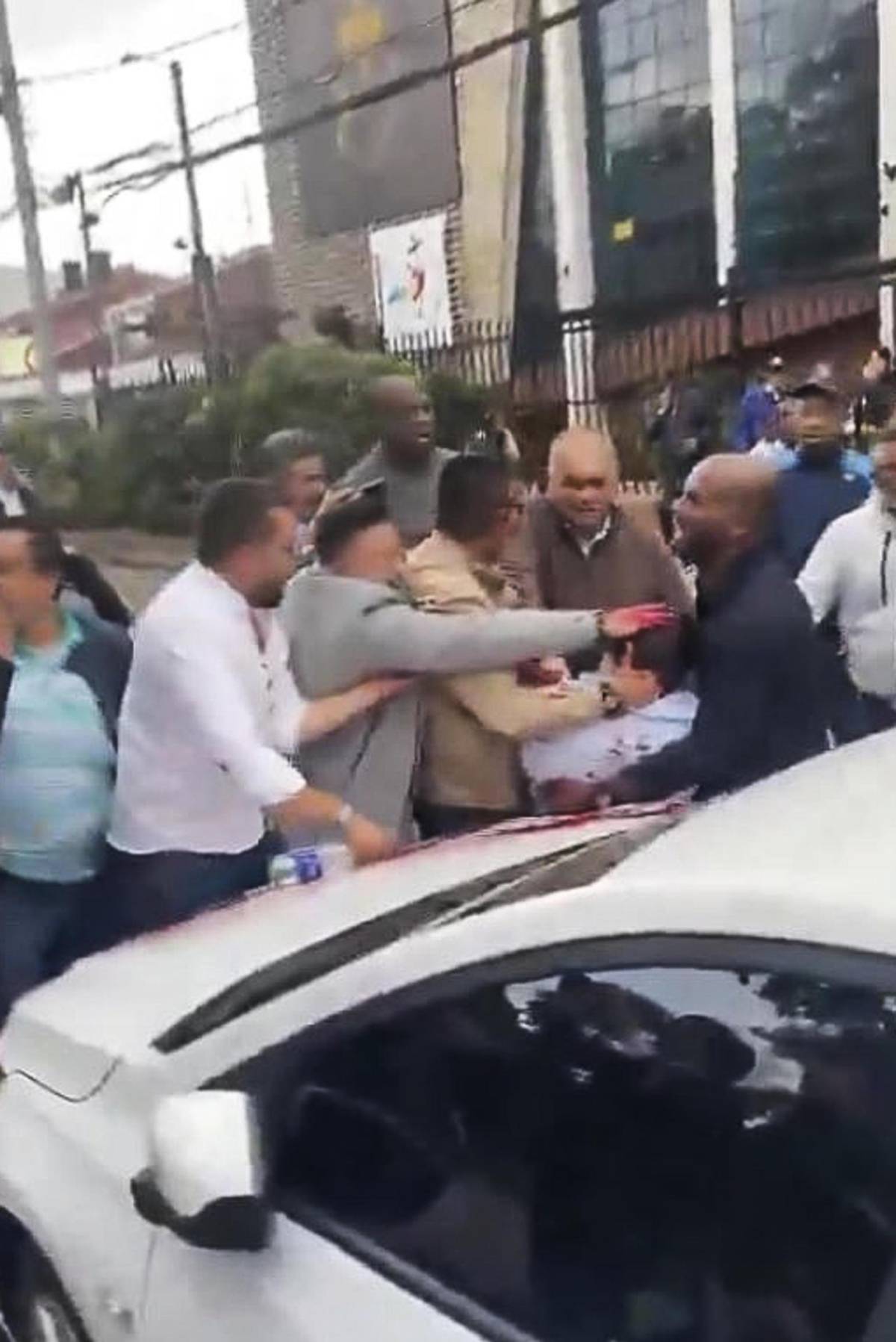 Escalofriantes imágenes del momento del atentado contra Uribe Turbay en Colombia