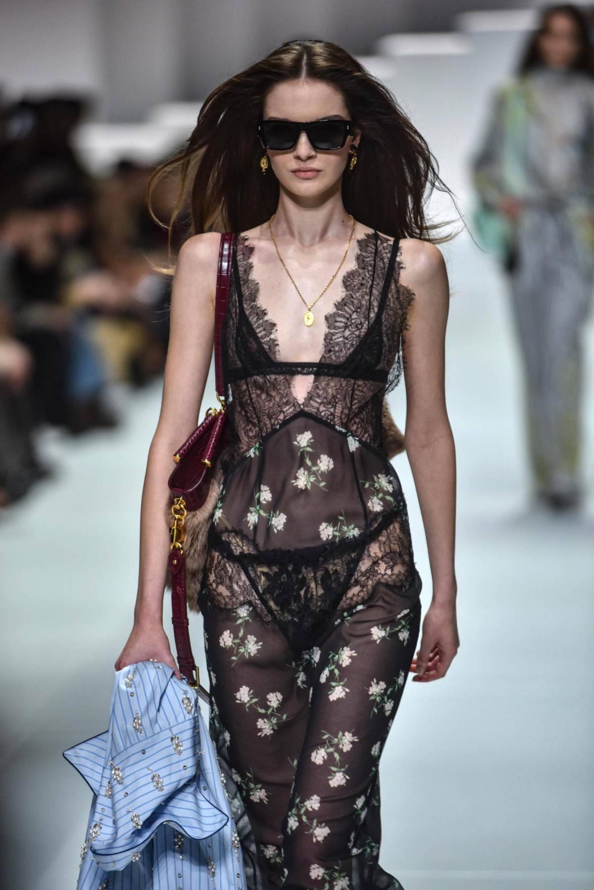 Del romanticismo al “street style”: así se reinventa el encaje