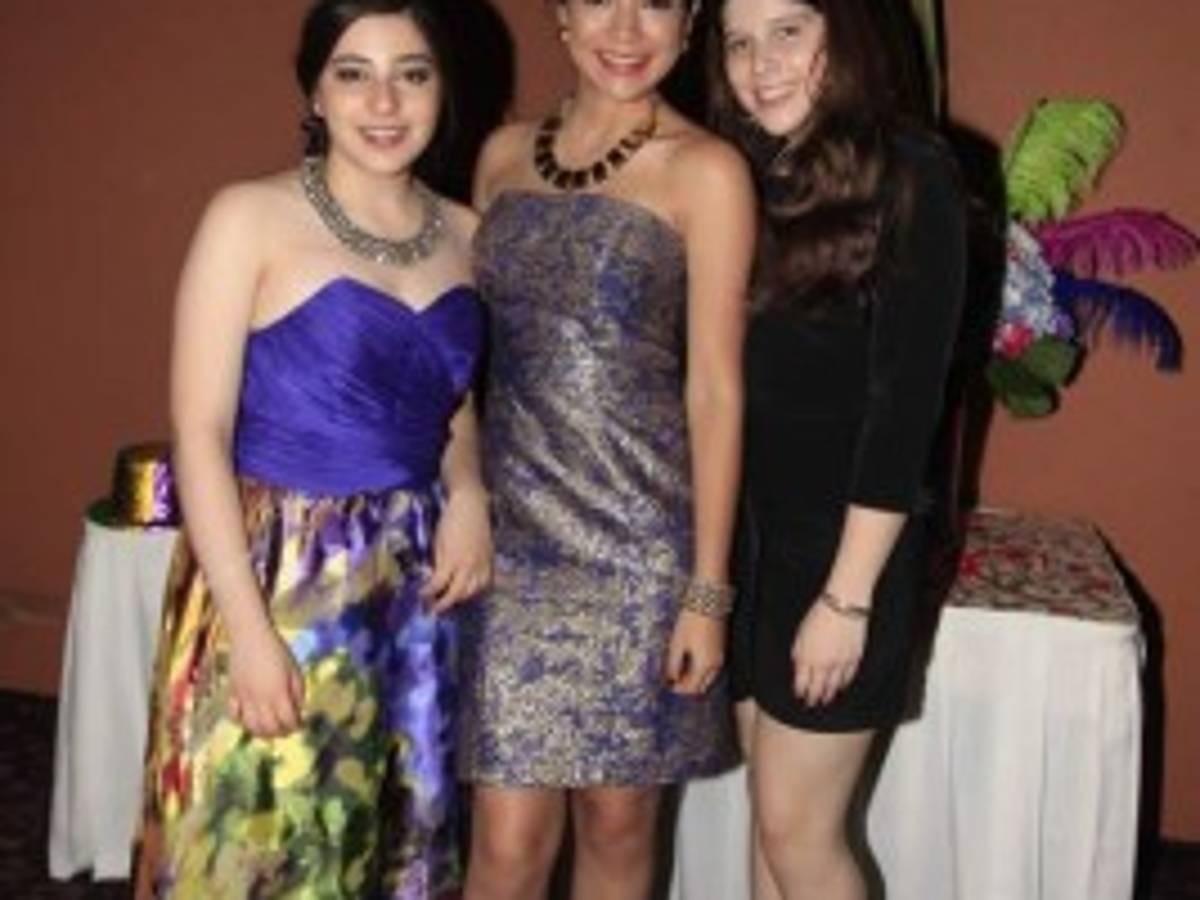 Festejo por aniversario de Gabriela Rummar - Diario La Prensa