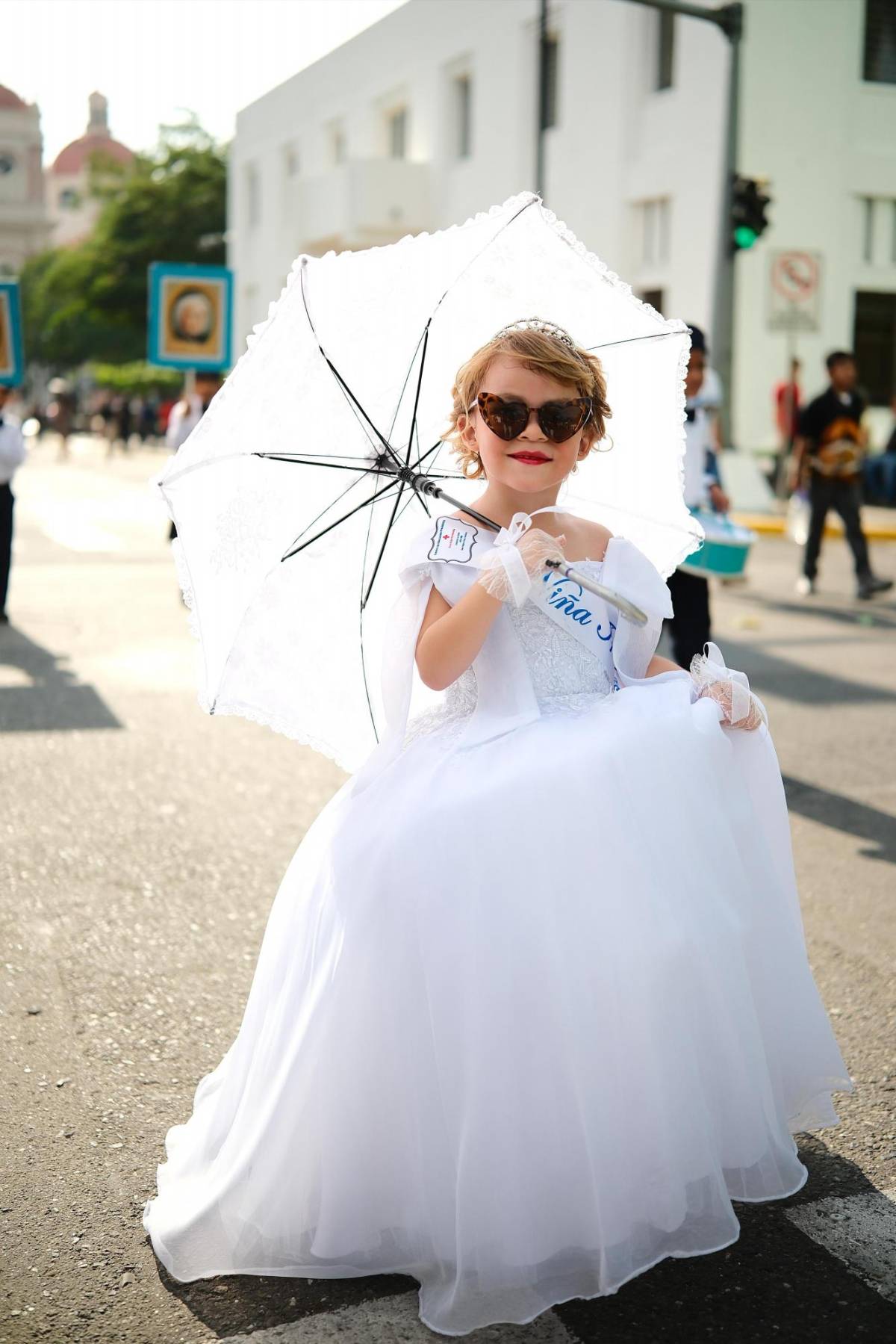 La bella Valentina se robó los corazones y los aplausos en los desfiles de San Pedro Sula