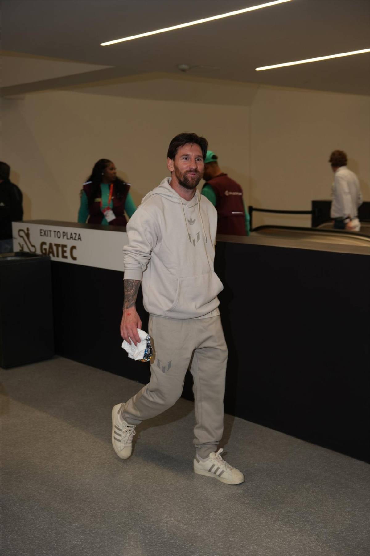 Messi, de jugar en San Pedro Sula al Super Bowl: el argentino llegó con nuevo look