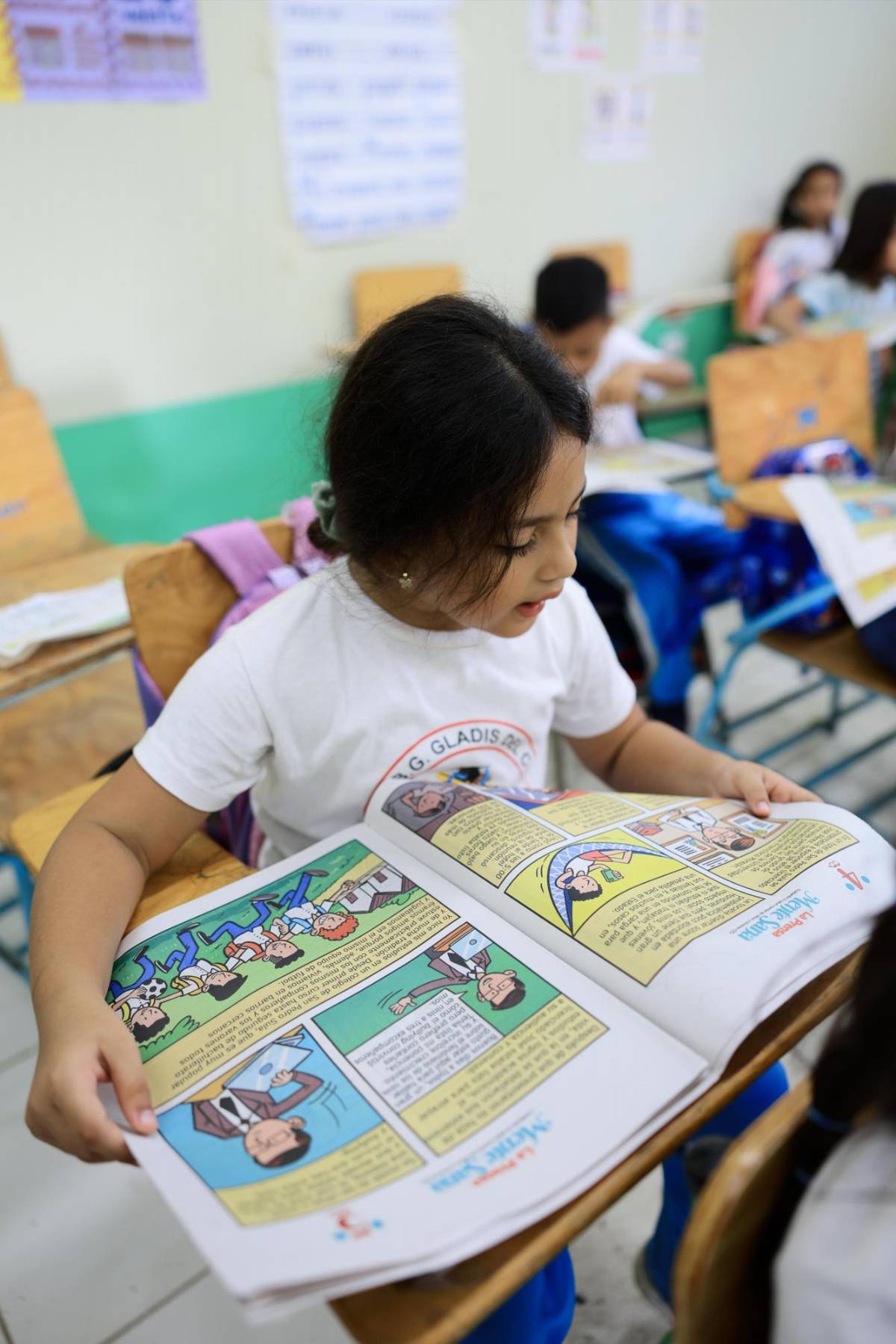 Escolares de la Flor de Cuba reciben taller sobre el bullying