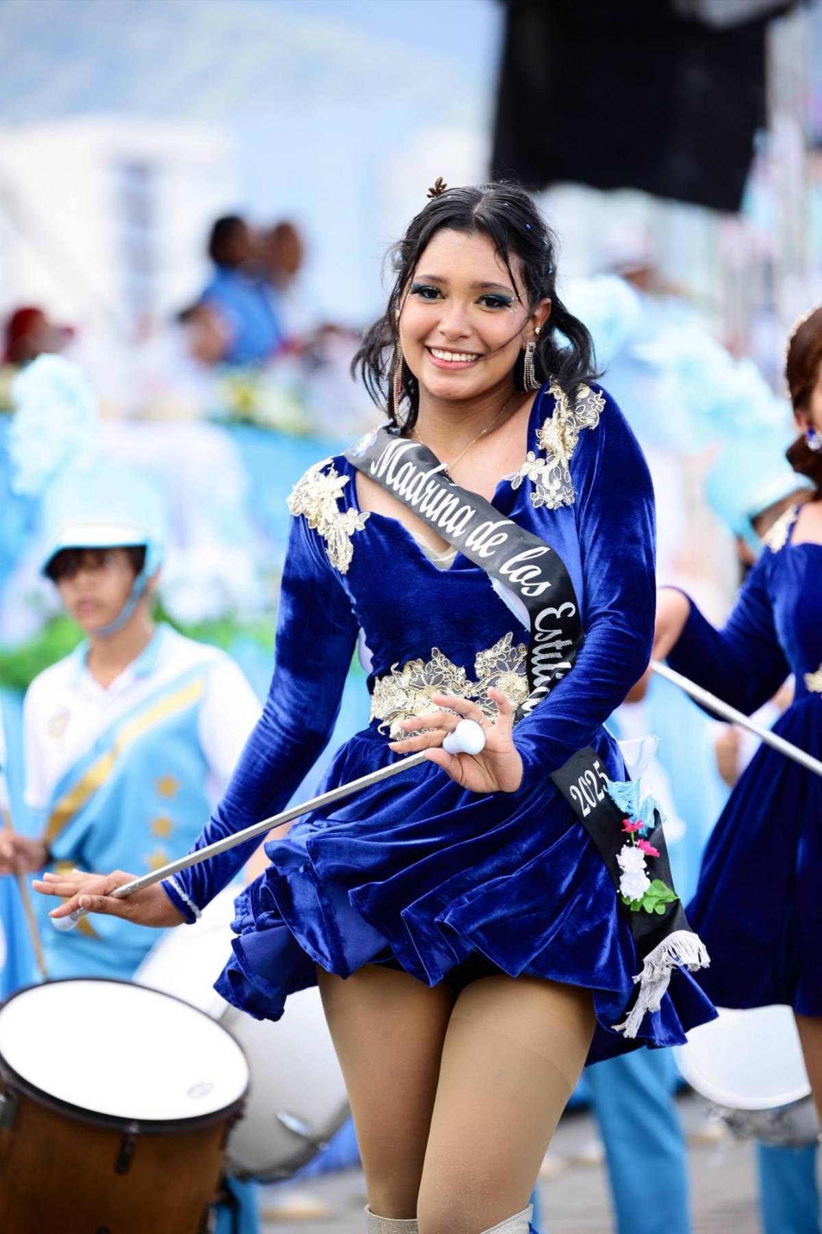 Allison y Shirley, las bellas palillonas del 1 de Mayo que robaron suspiros