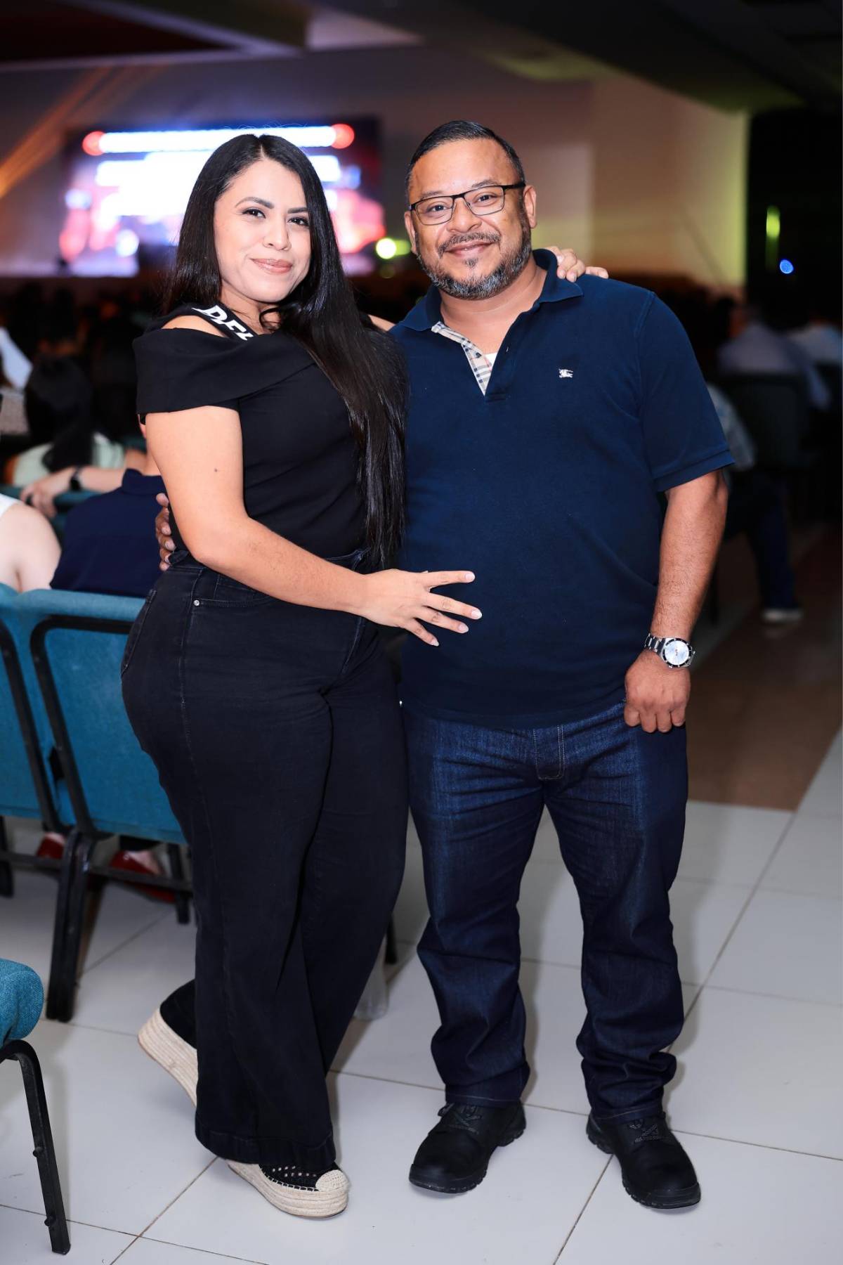 Hondureños disfrutan al máximo el show de Piter Albeiro