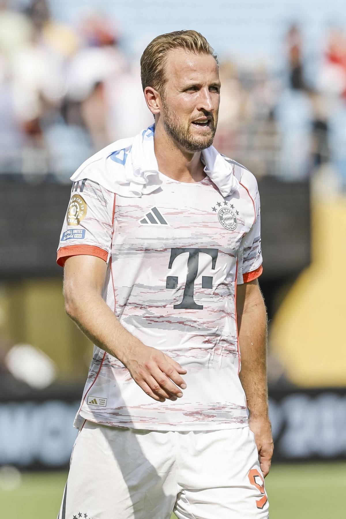 Por qué el técnico del Bayern dejó a suplentes en el camerino vs Benfica: inusual causa
