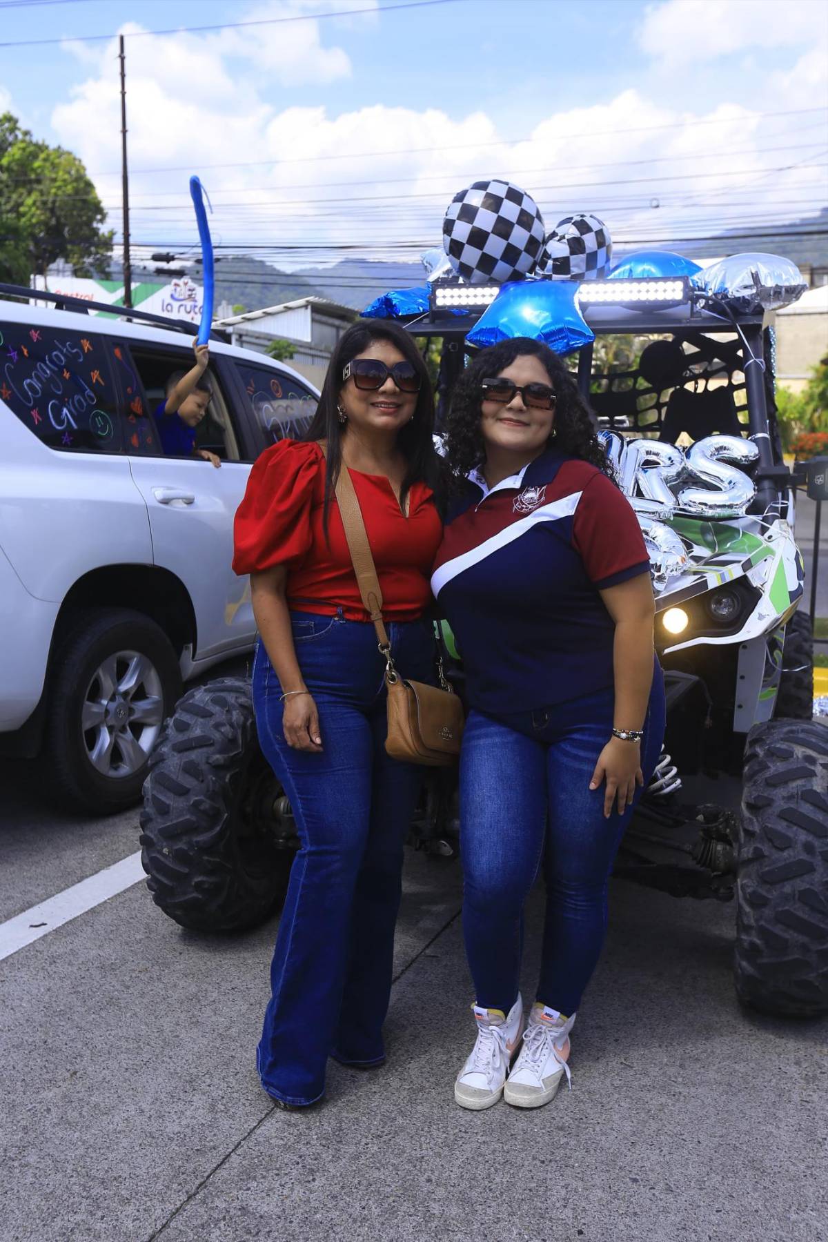 Seniors de Light and Vision celebran su entrada