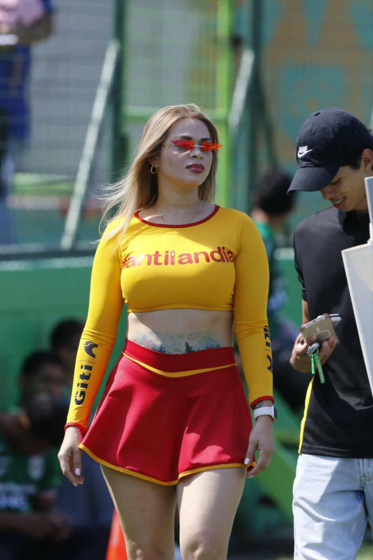 Marathón-Génesis: Polémica, expulsión de Messiniti y dos chicas enamoraron