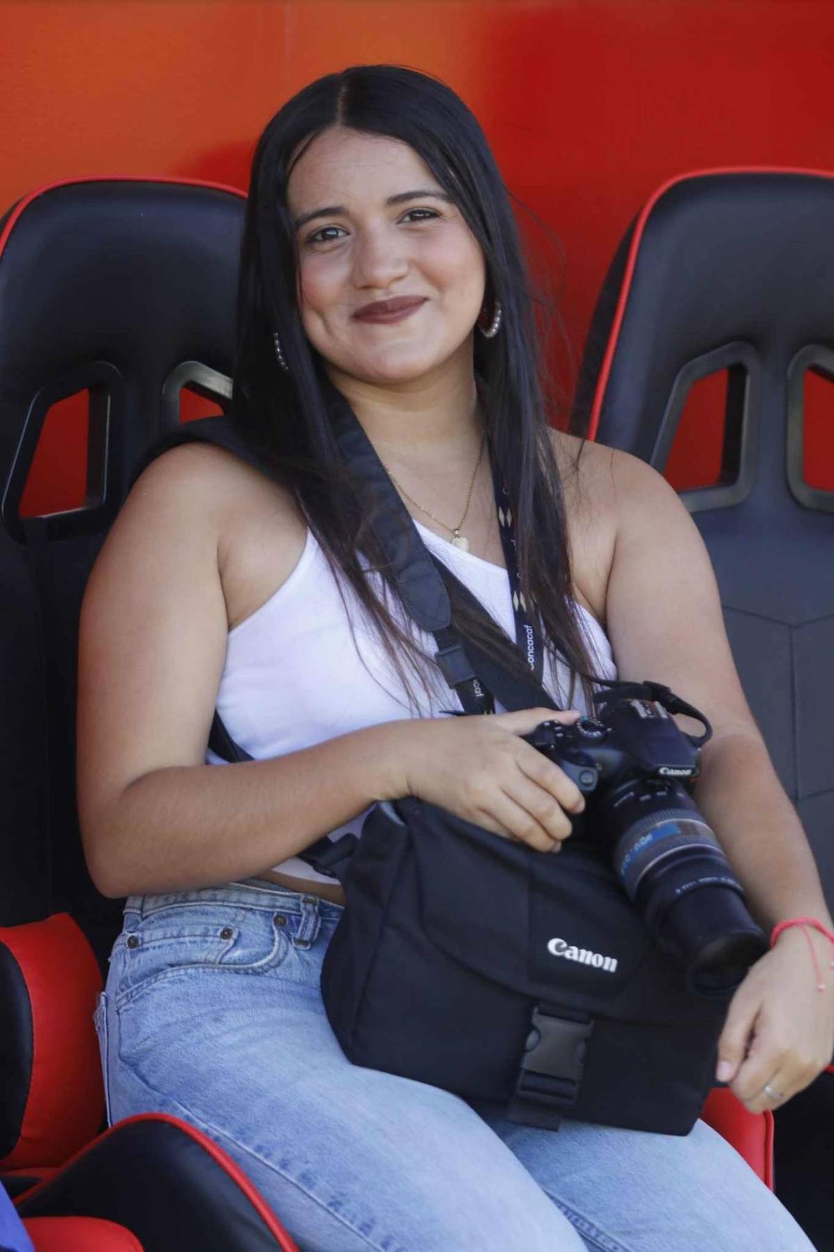 Las chicas del Clásico Marathón vs Real España y novia de jugador cautiva