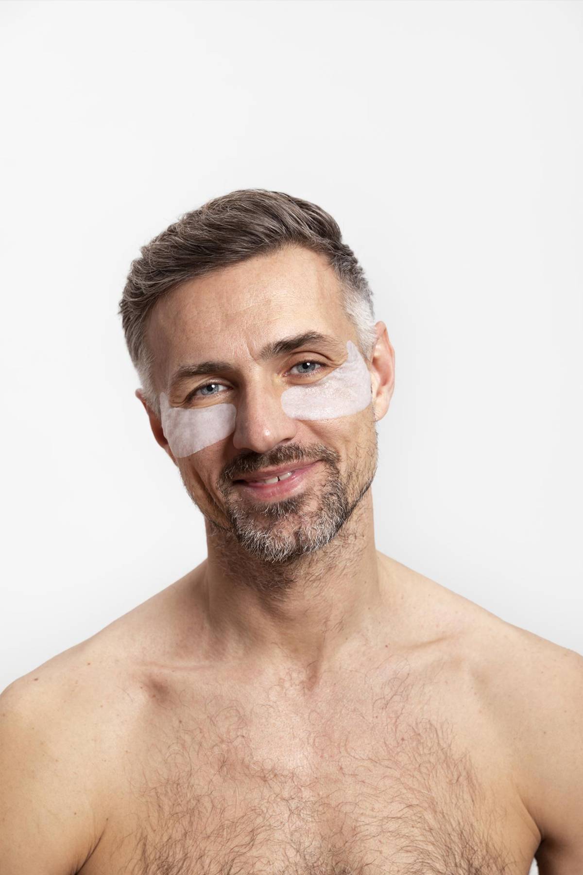 Consejos para reducir la cara cansada en hombres