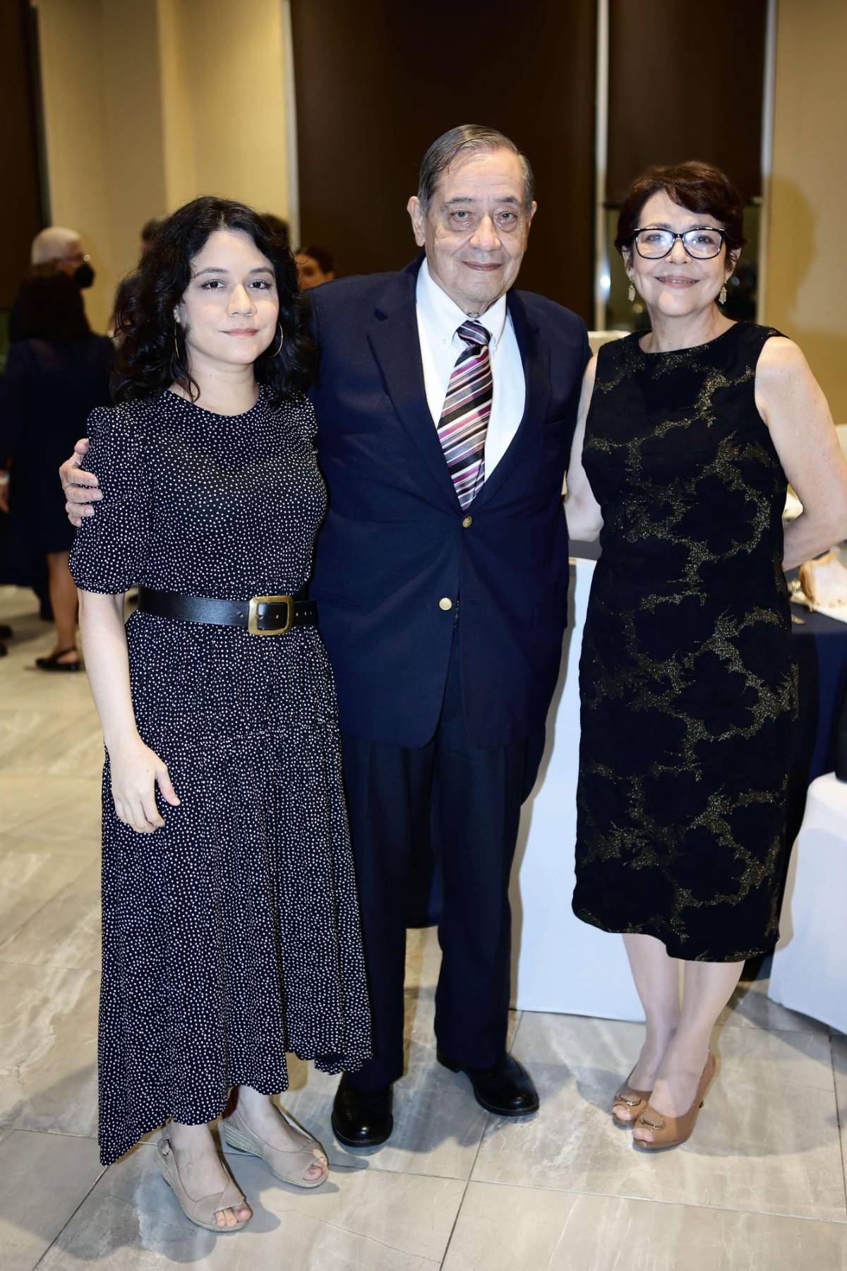 Asociación Médica Sampedrana condecora a médicos en SPS