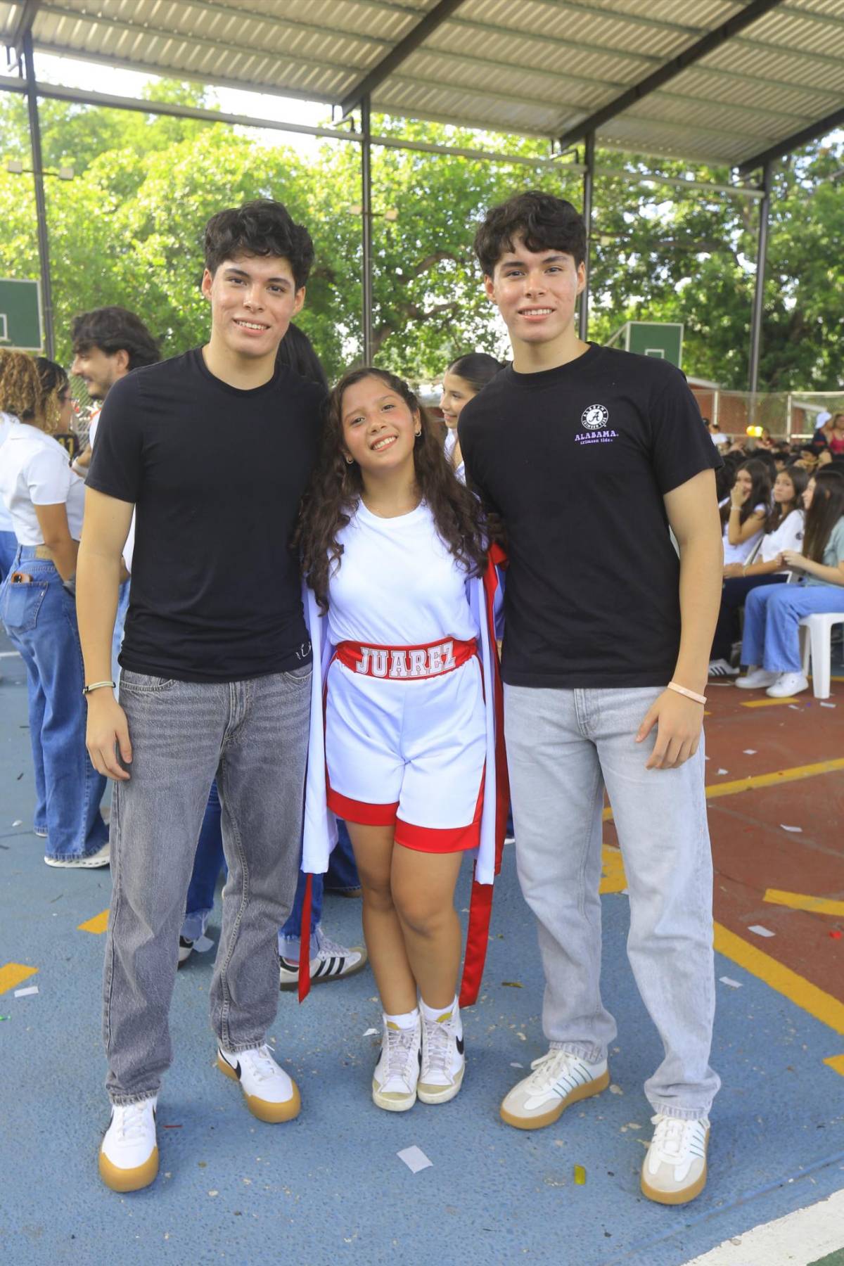 Así fue la alegre bienvenida de los Seniors 2027 de Happy New Dawn