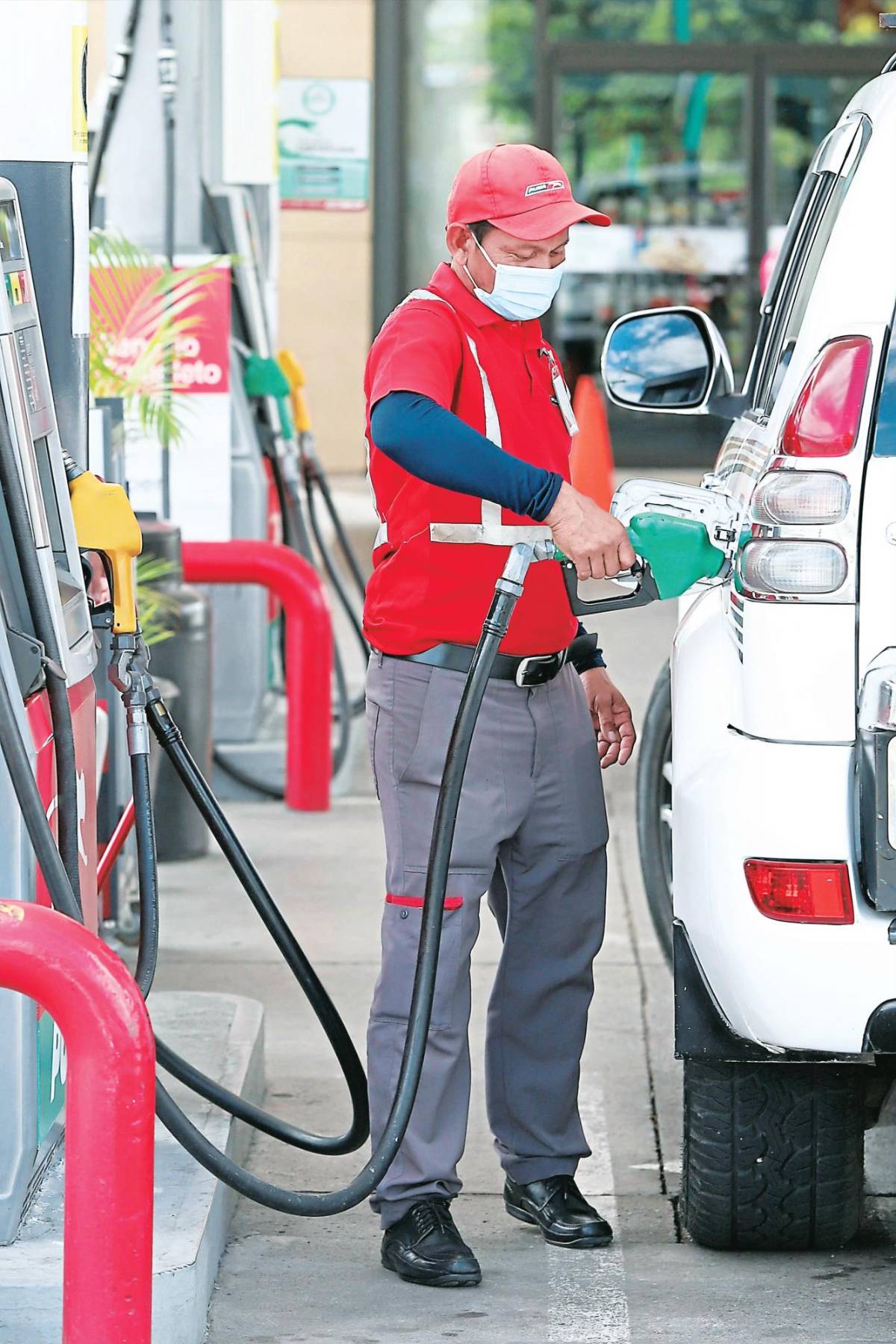 Carburantes suben en SPS entre L1.64 y 19 centavos