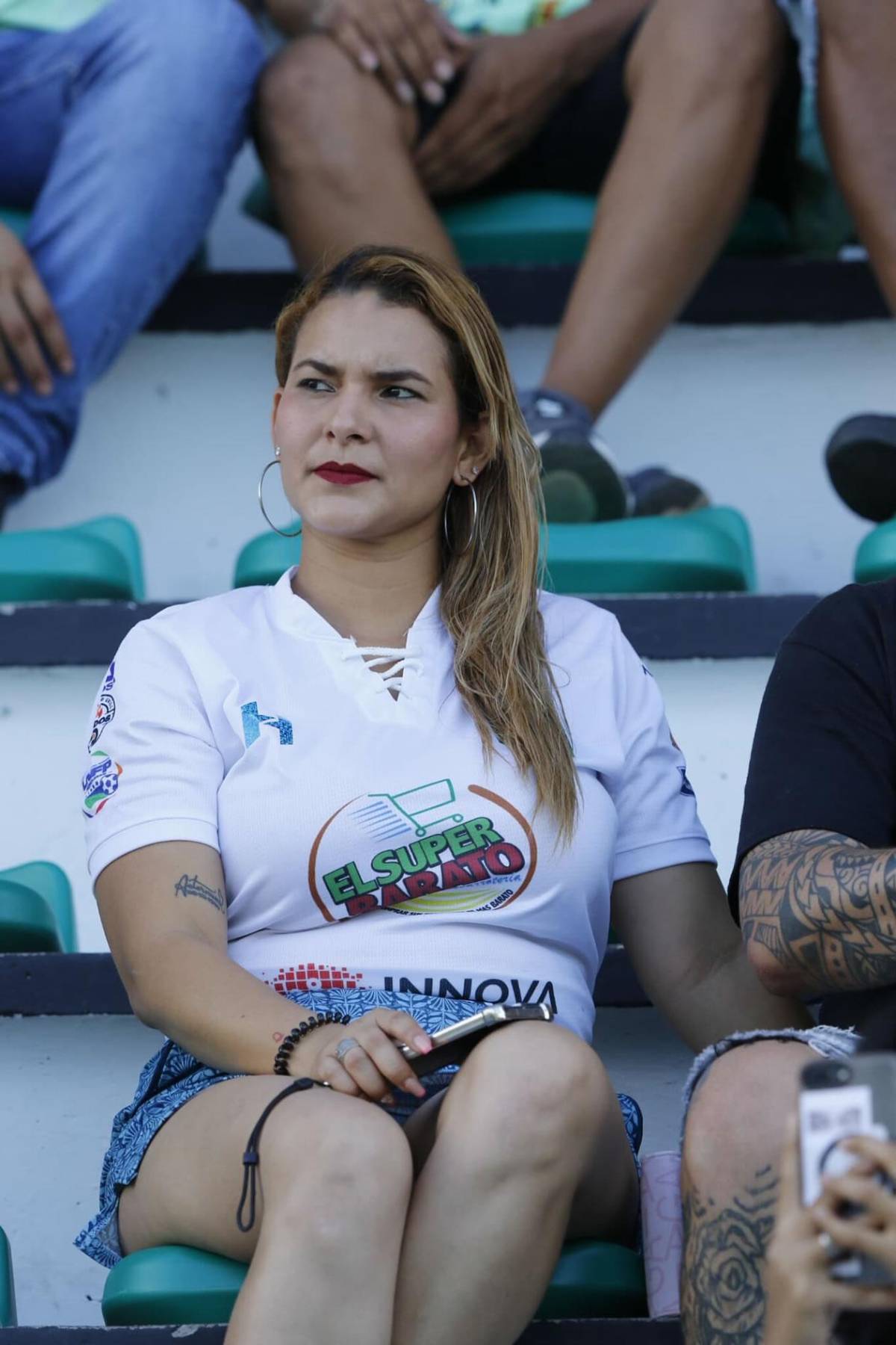 Real España festeja en el Morazán, fiesta de Platense y la chica más sexy cautiva