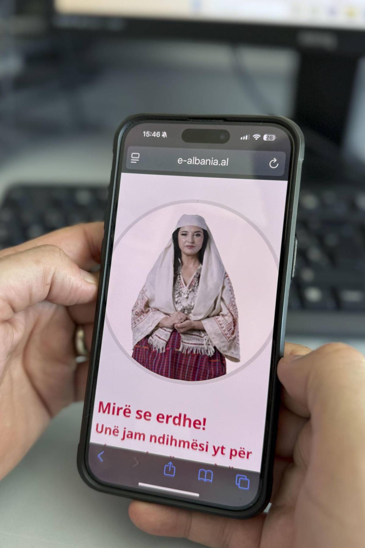 Así es Diella, la primera 'ministra virtual' del mundo