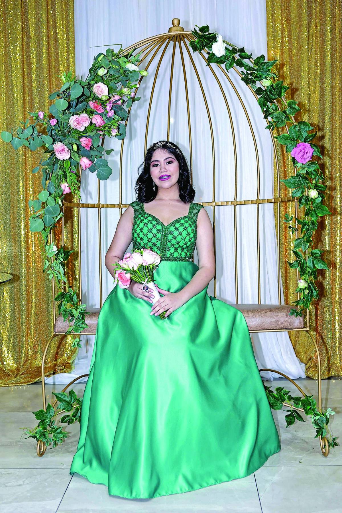 Valeria García Cano celebra sus bendecidos XV años