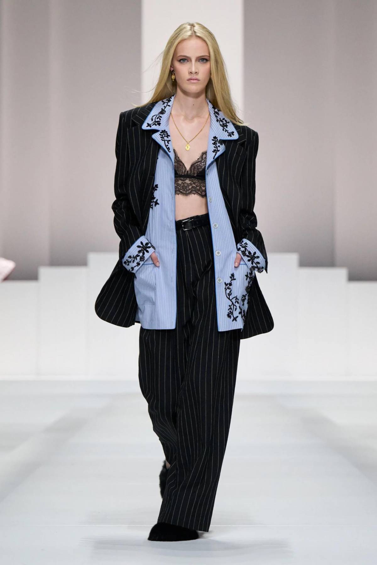 Del romanticismo al “street style”: así se reinventa el encaje