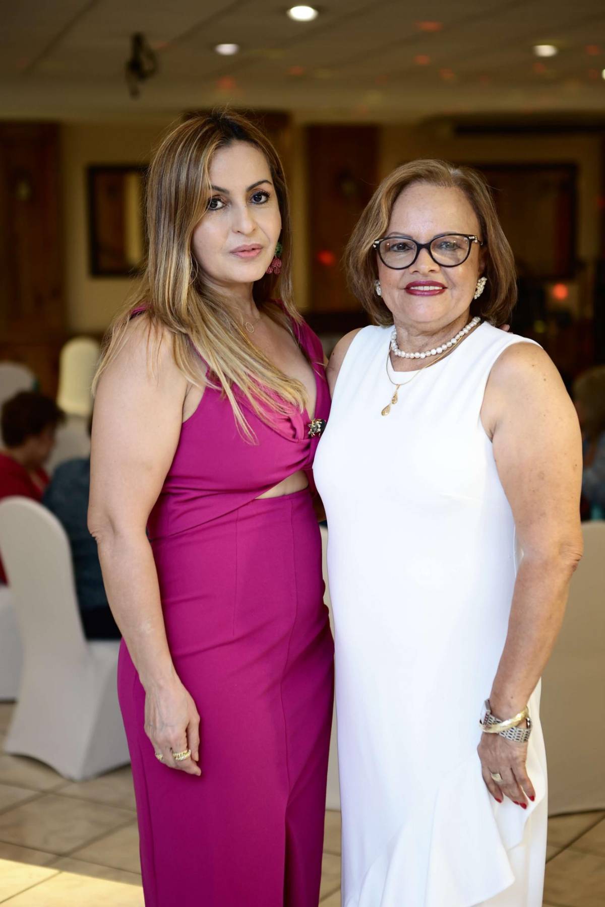 Club de Damas Internacionales celebra su té de Acción de Gracias