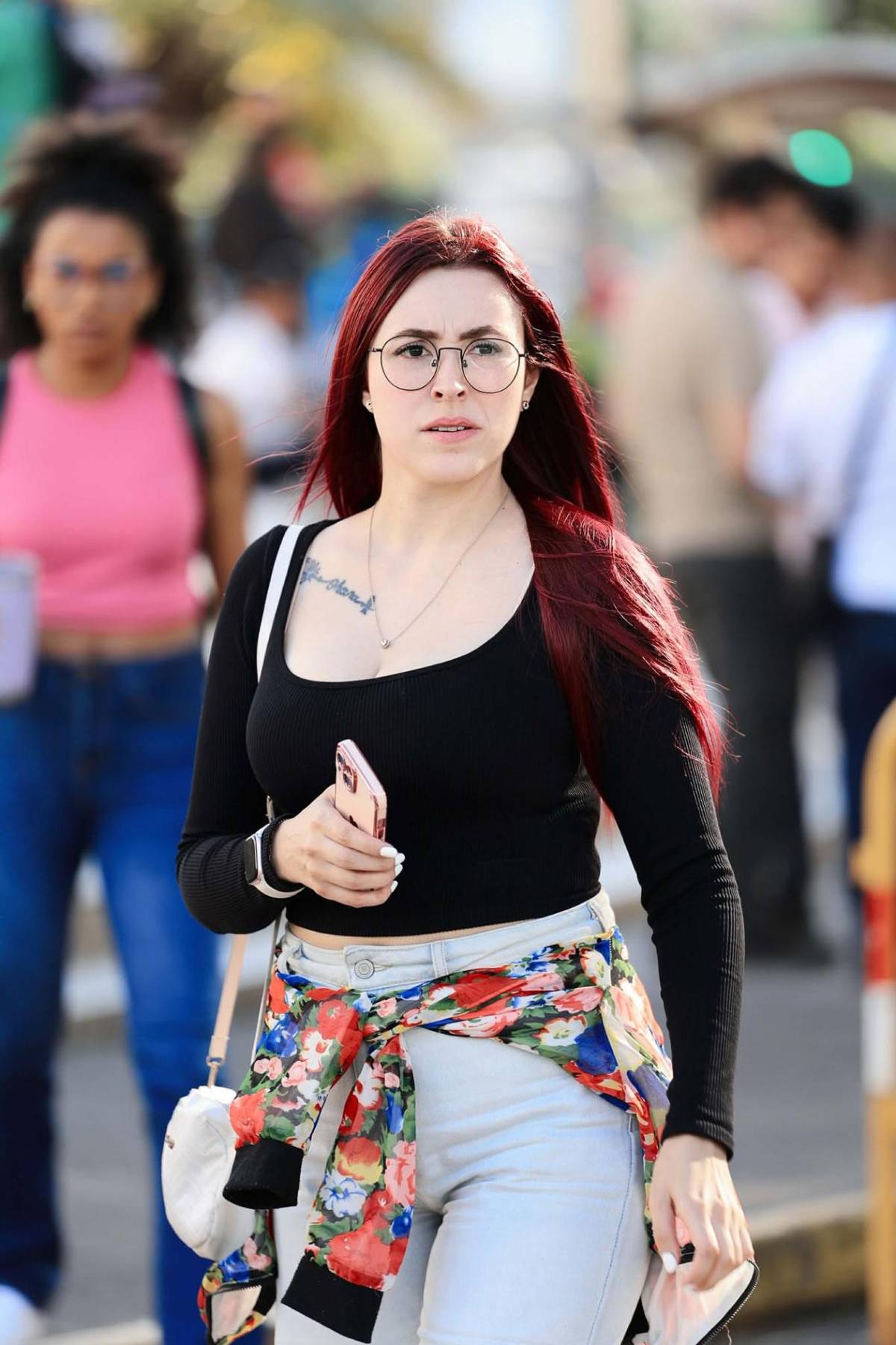 Modelos, periodistas y una exMiss: las bellas chicas del Costa Rica vs Honduras