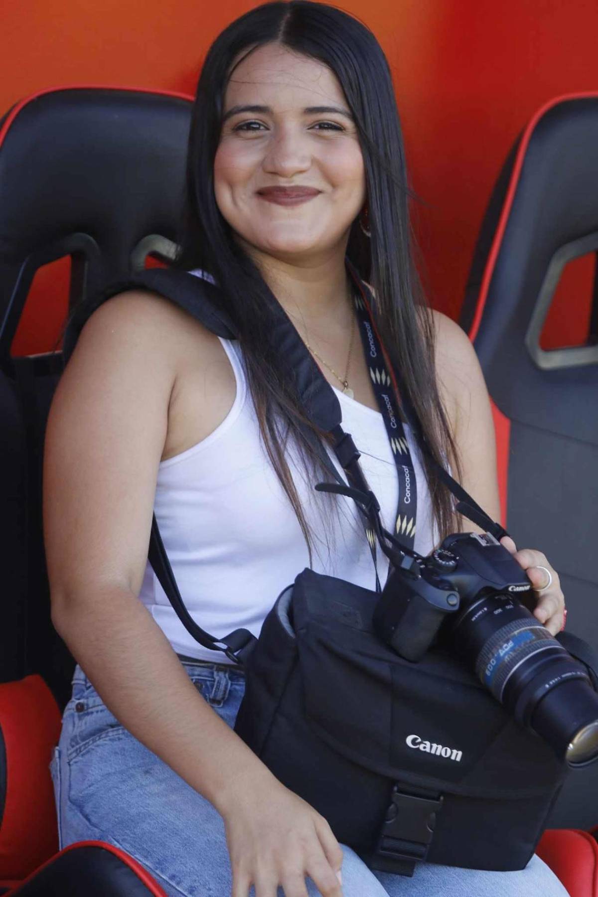 Las chicas del Clásico Marathón vs Real España y novia de jugador cautiva