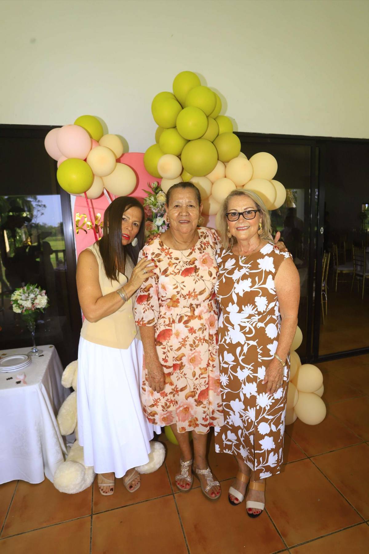 Presentan con emoción y amor a la bebé Rafaella Molina Reyes