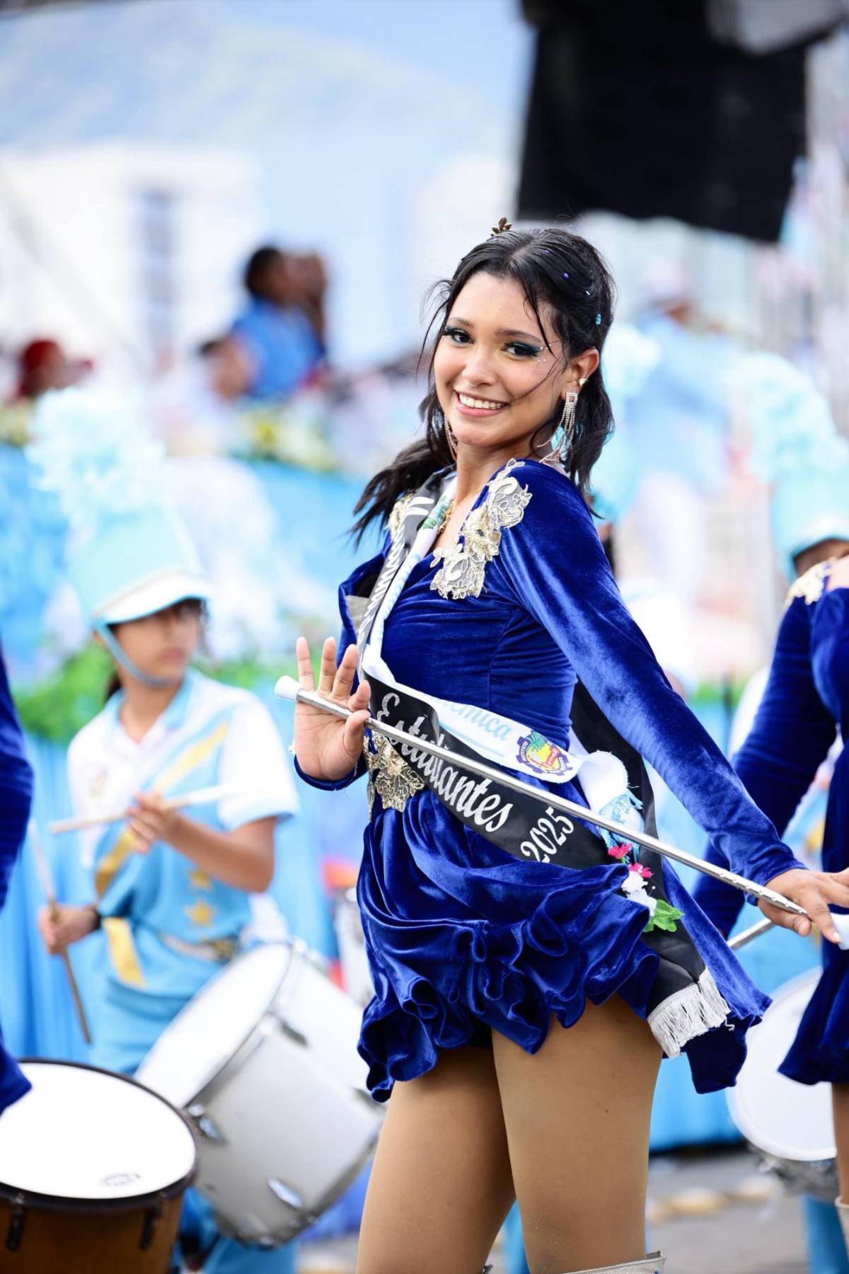 Allison y Shirley, las bellas palillonas del 1 de Mayo que robaron suspiros