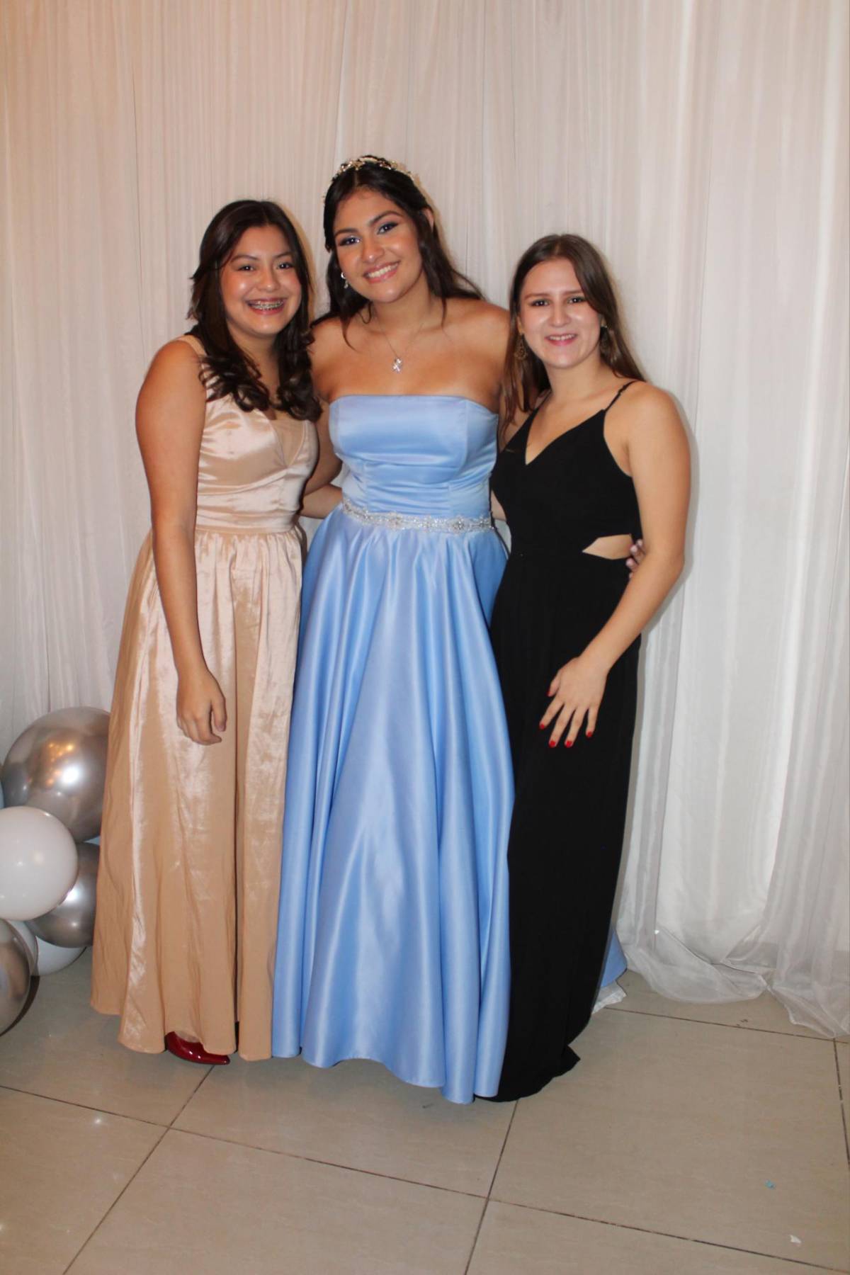 Daniela Isabel Alberto Lara celebra sus fabulosos quinceaños