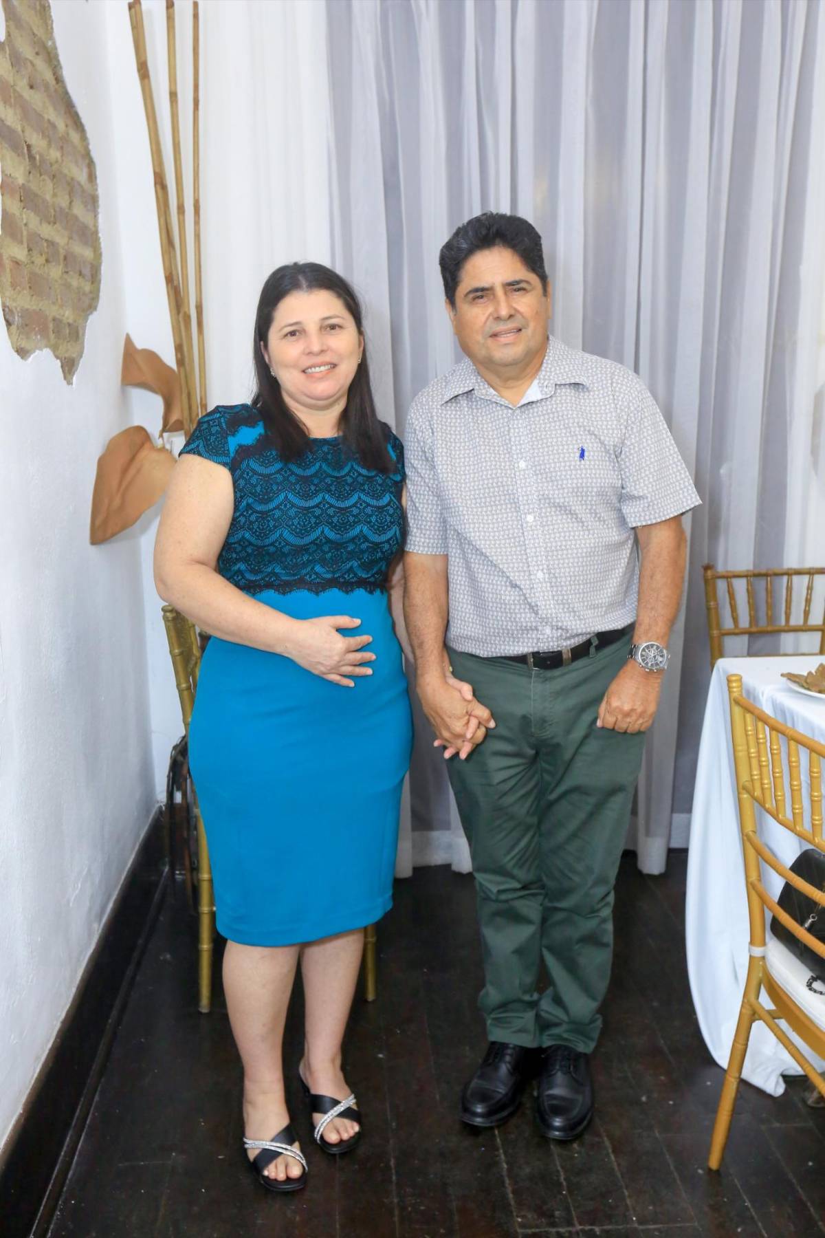 Fotos: Fidel Claros y Miramar García sellan ante Dios 24 años de amor