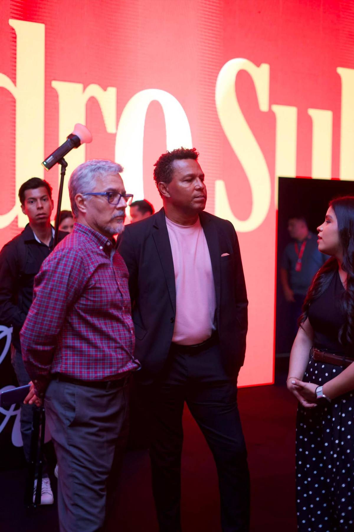 Campeón del mundo presenta la Copa en Honduras, figuras y Carolina Lanza sorprende