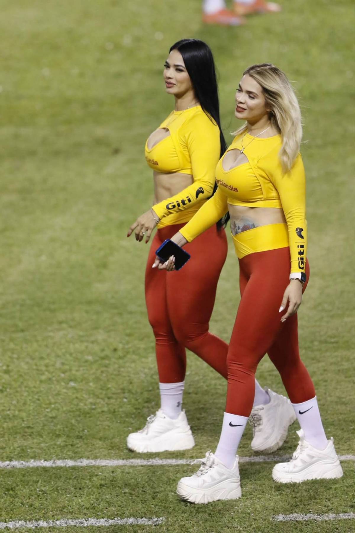 Fiesta de Marathón, celebró a lo Messi, un debut relevante y las sexys chicas