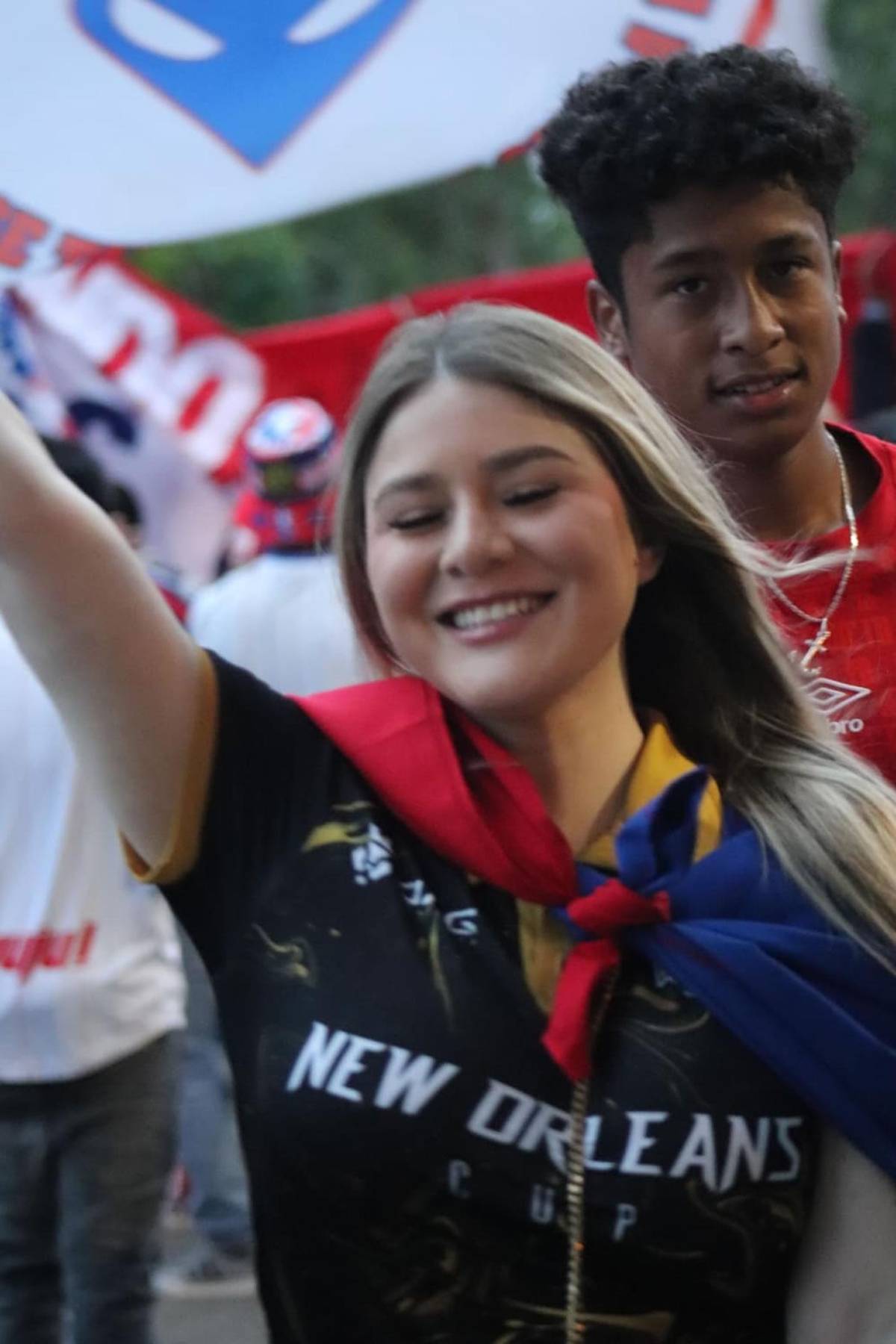 A los golpes Olimpia y Motagua: zafarrancho, expulsados y bellezas en New Orleans