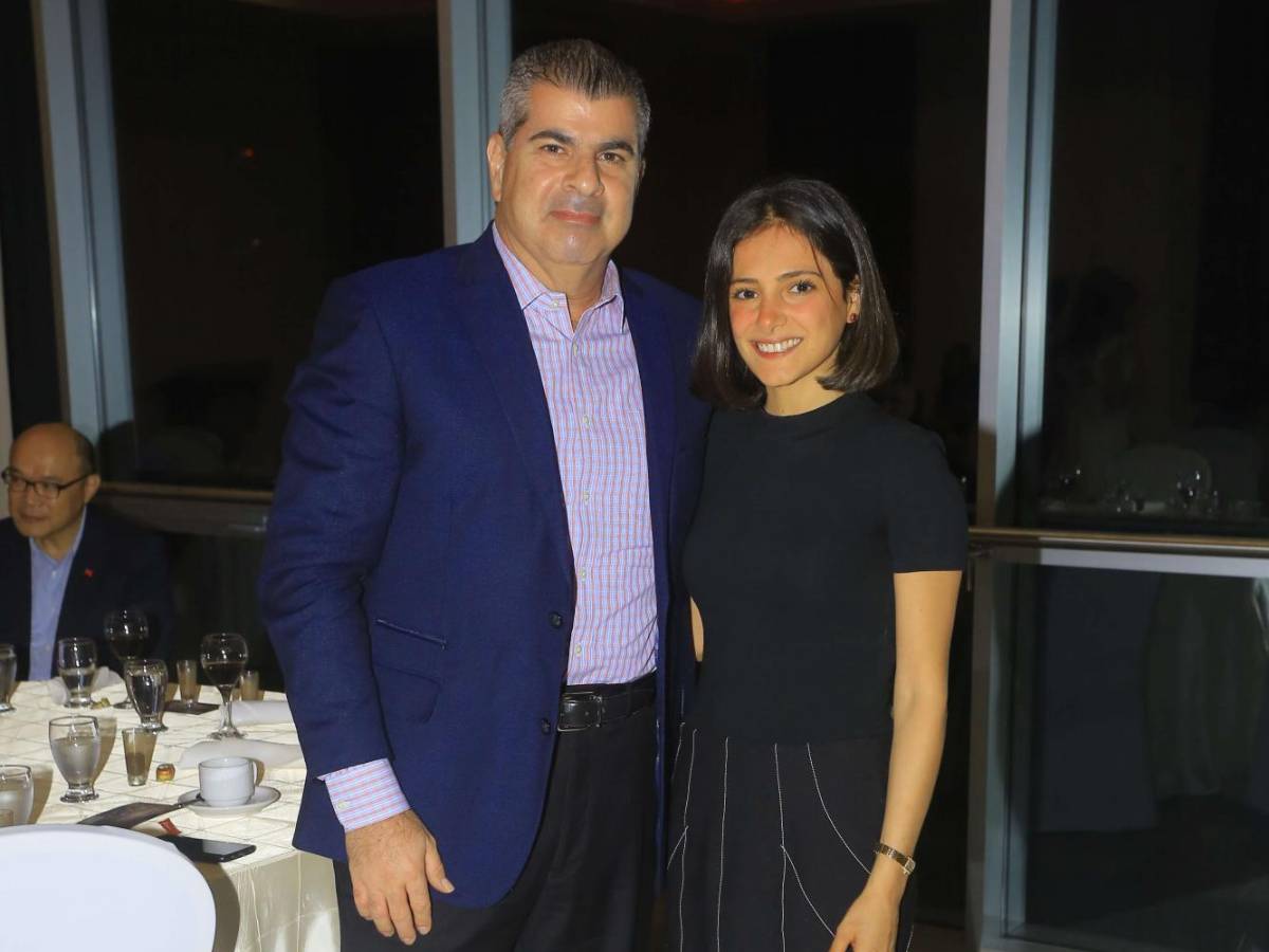 Asociación Cuerpo Consular Sampedrano celebra reunión mensual