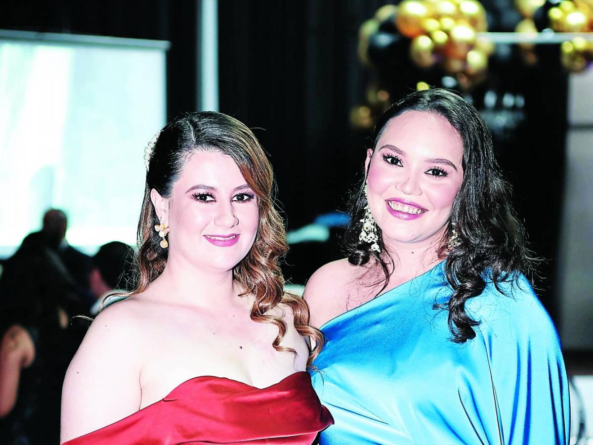 Janessa Sandoval y Sarah Alvarenga