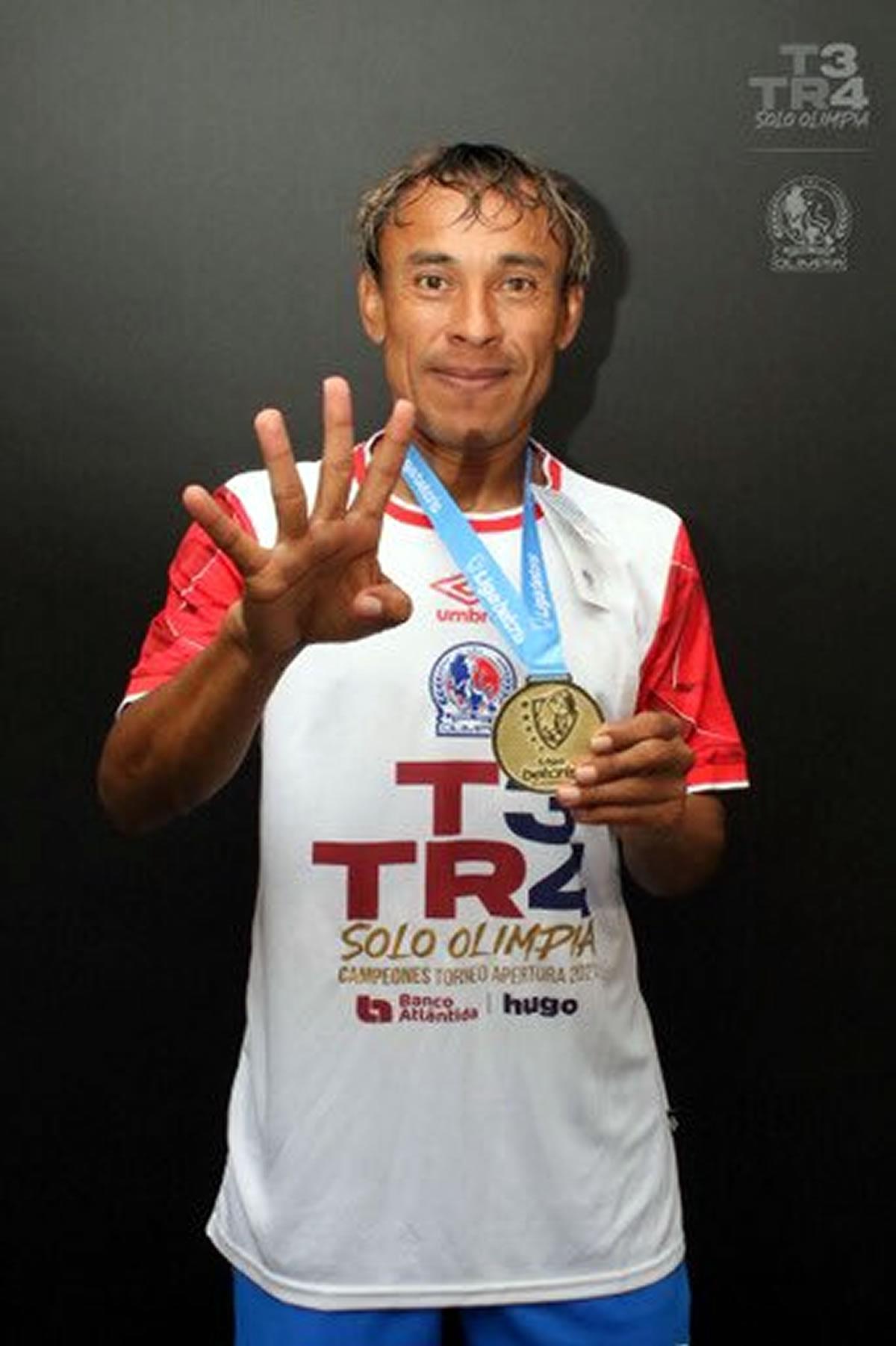 Javier Portillo se convirtió en el primer jugador en el fútbol hondureño en lograr un título a los 40 años.
