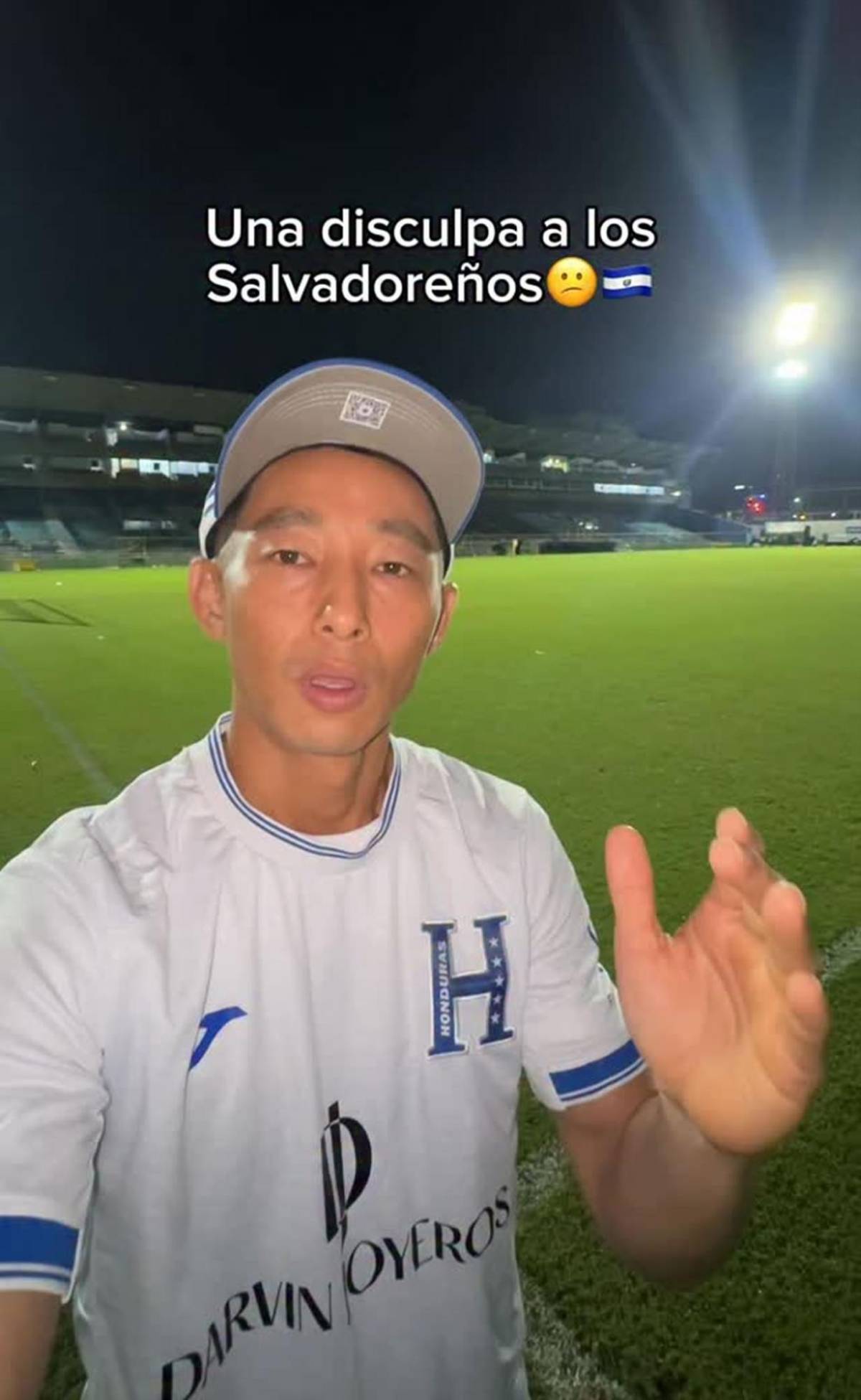 Shin Fujiyama da la cara y pide perdón a salvadoreños por mala actitud de algunos hondureños