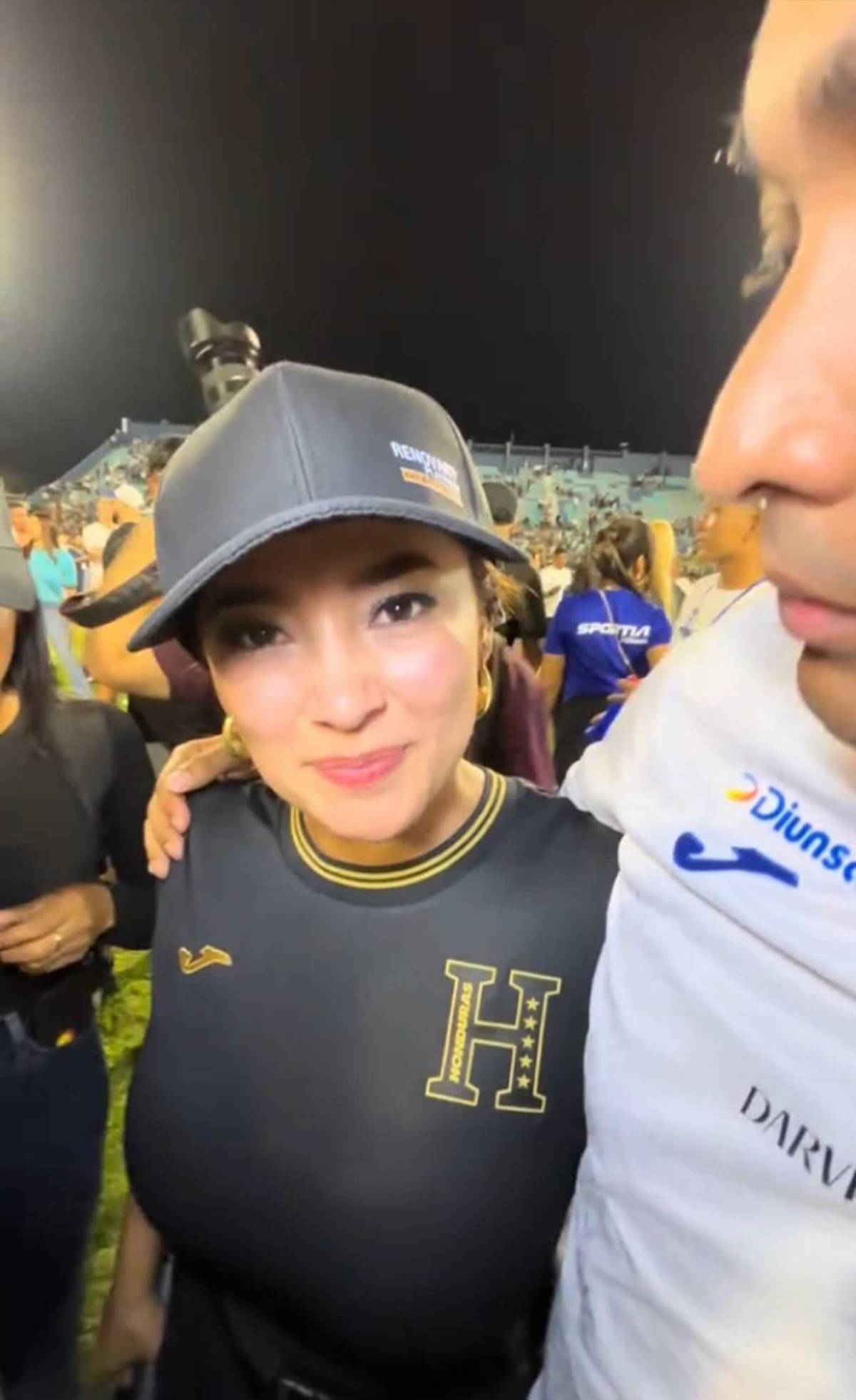 ¿Le propuso matrimonio? Supremo a Milagro Flores tras partido: Ahí está mi futura esposa