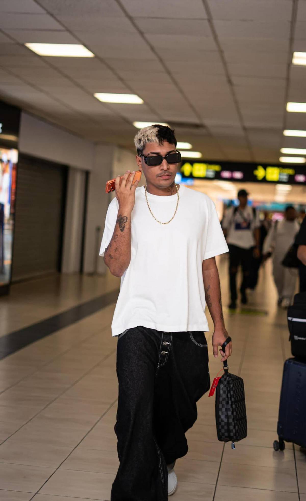 Milagro Flores y Jr Clark se unen a Supremo en el dembow Pa' mover el bote remix