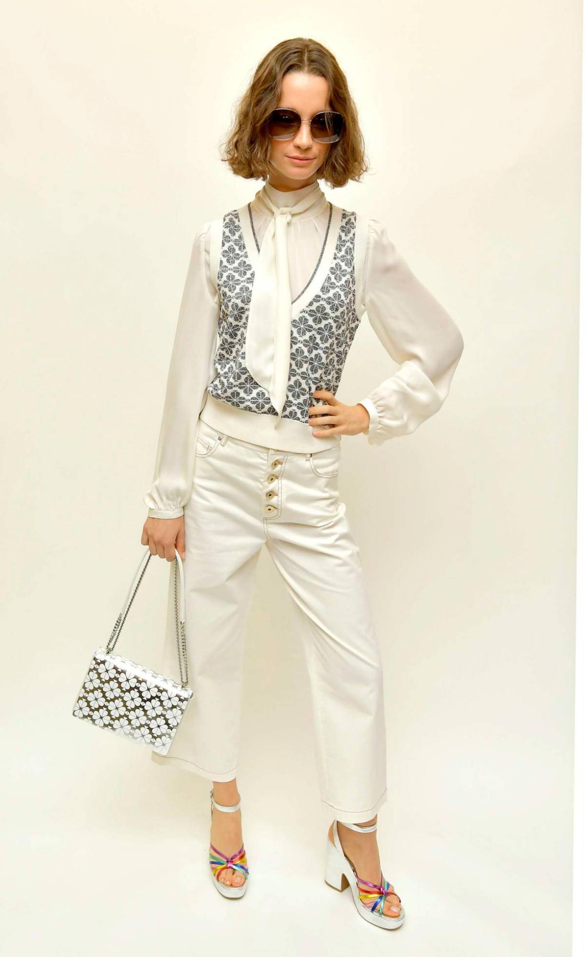 Tips para combinar un pantalón blanco