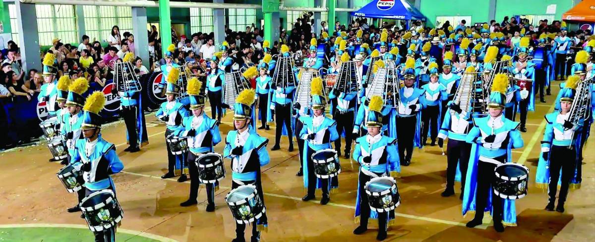 <b>La banda de guerra del JTR estará en los desfiles patrios, presentación para la que han practicado todo el año.</b>