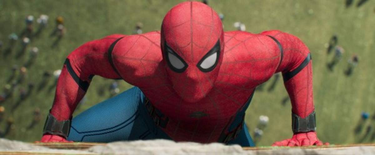 En la próxima aventura del Universo Marvel, un joven Peter Parker (Tom Holland) deberá enfrentarse al villano Mysterio, interpretado por Jake Gyllenhaal.<br/>