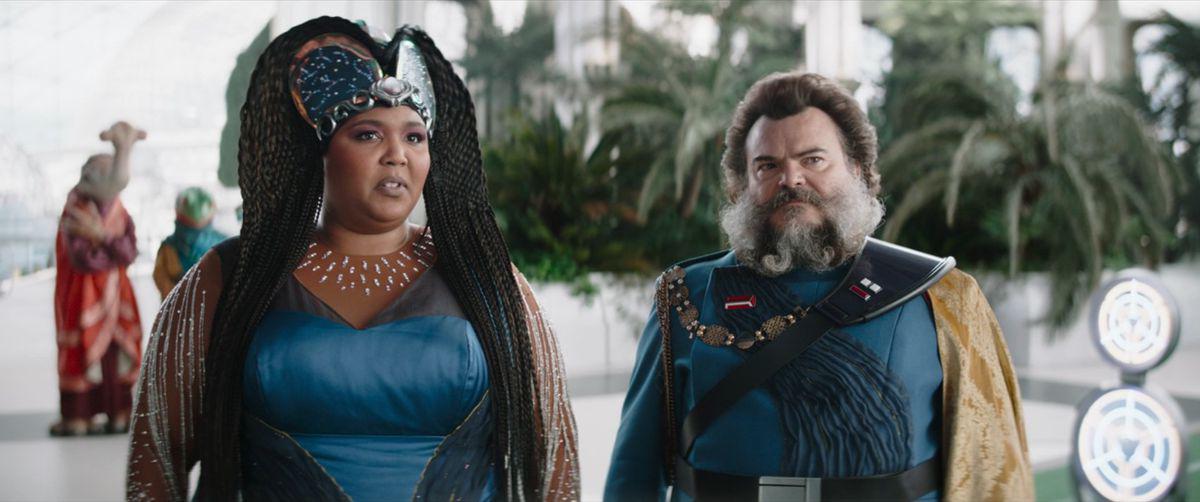 Lizzo junto a Jack Black durante su aparición en The Mandalorian