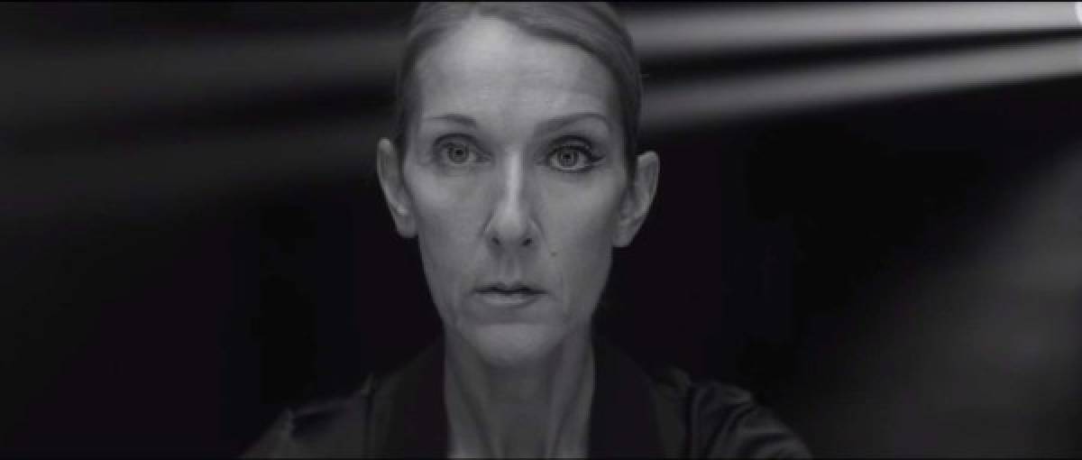 Céline Dion presume 'imperfecciones' físicas en su último vídeo
