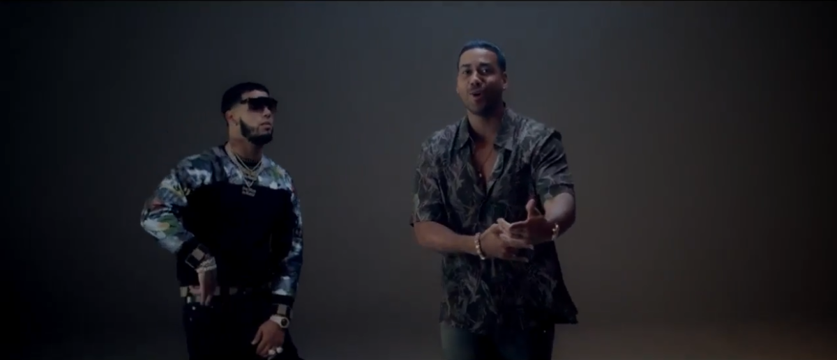 Anuel AA junto a Romeo Santos.