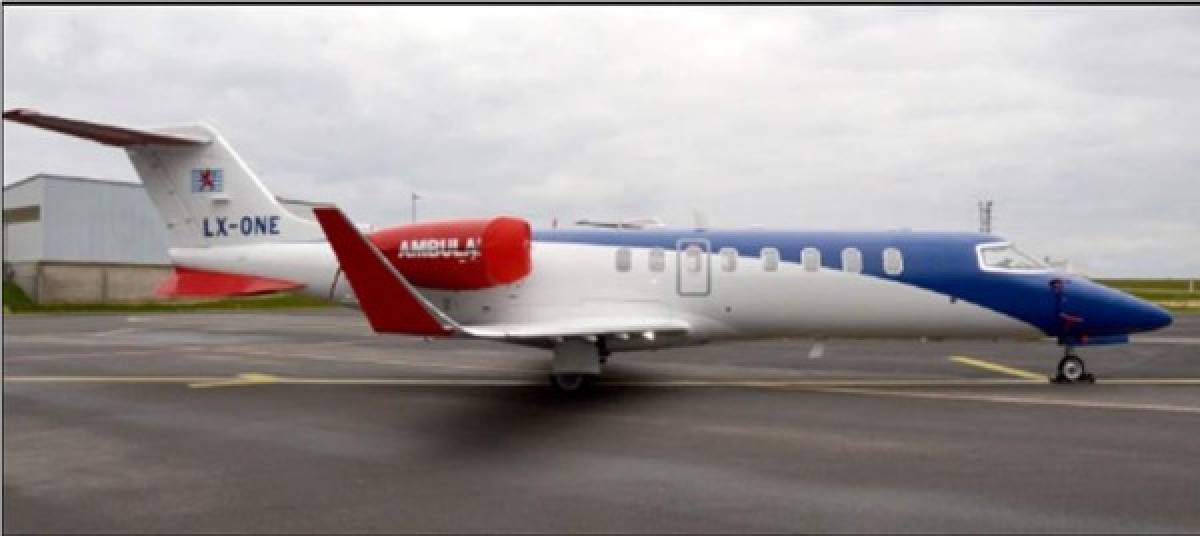 Así es el exclusivo avión en el que viajó Cristiano Ronaldo rumbo a Turín.