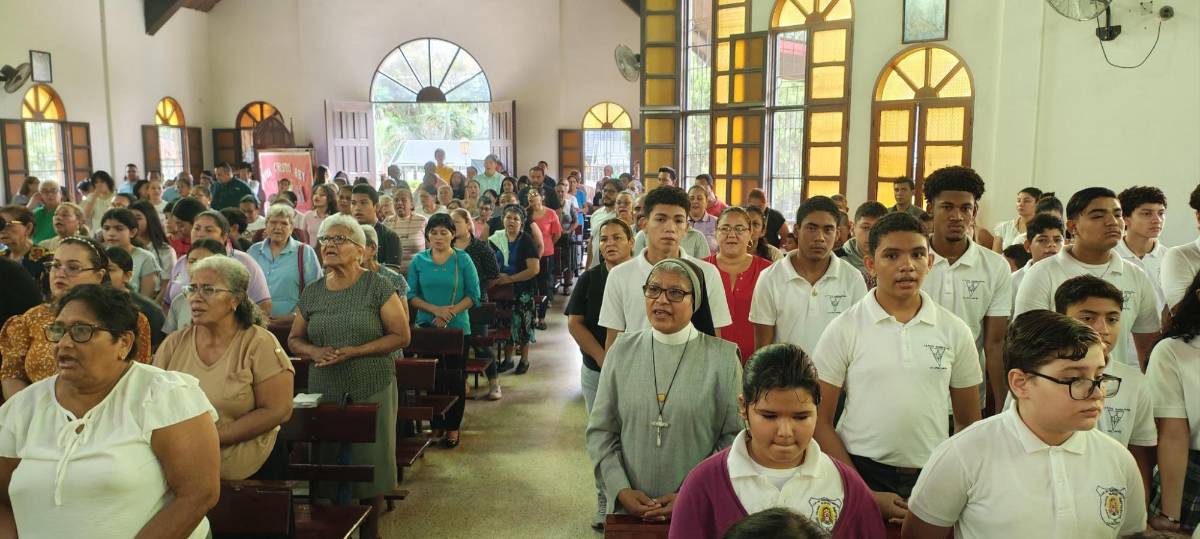Hondureños celebran con fe y devoción a la Virgen de Guadalupe