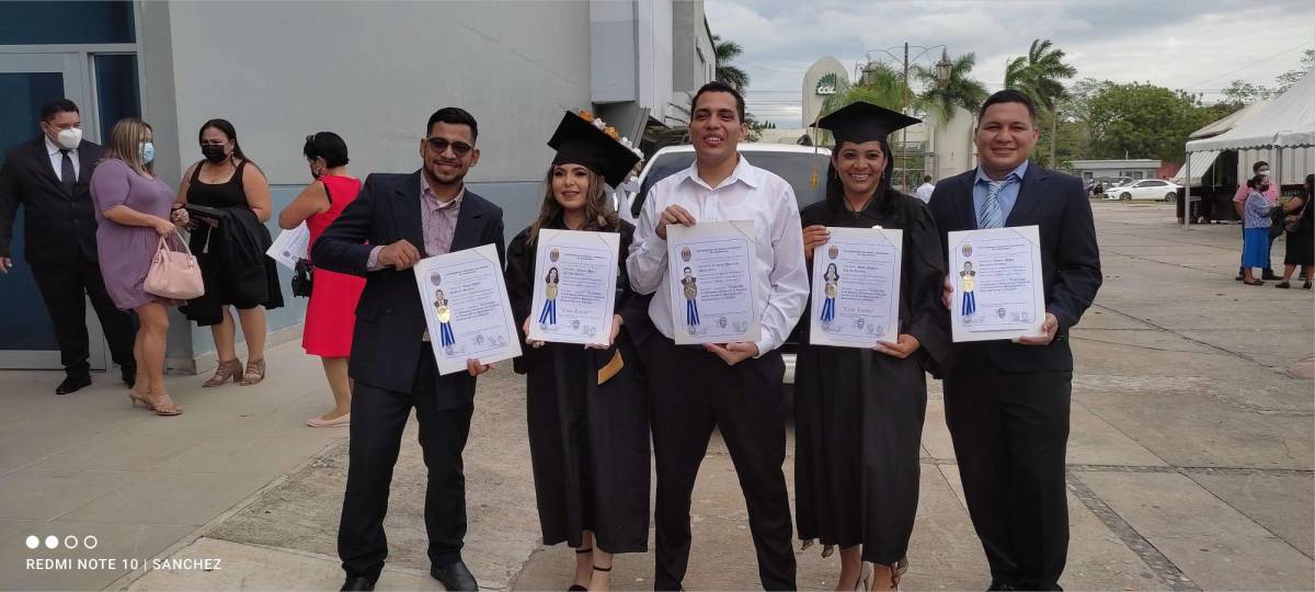 Orgullo y gozo por los nuevos profesionales