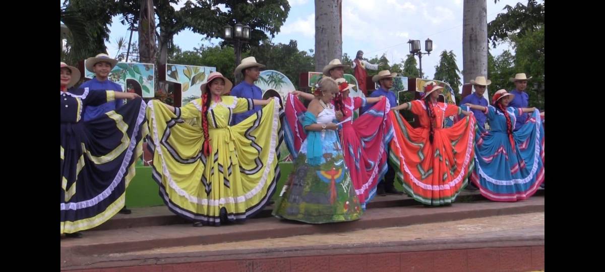 La cantautora nacional Celia de Regalado lanza su nueva canción “Florida hermosa”