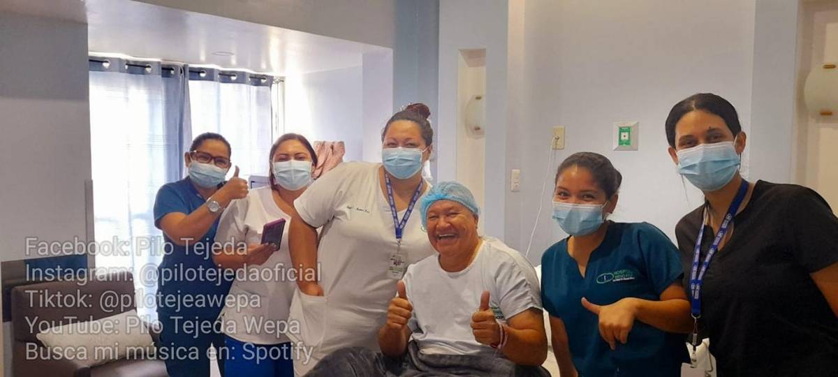 Así de positivo luce Pilo Tejeda momentos antes de la cirugía.