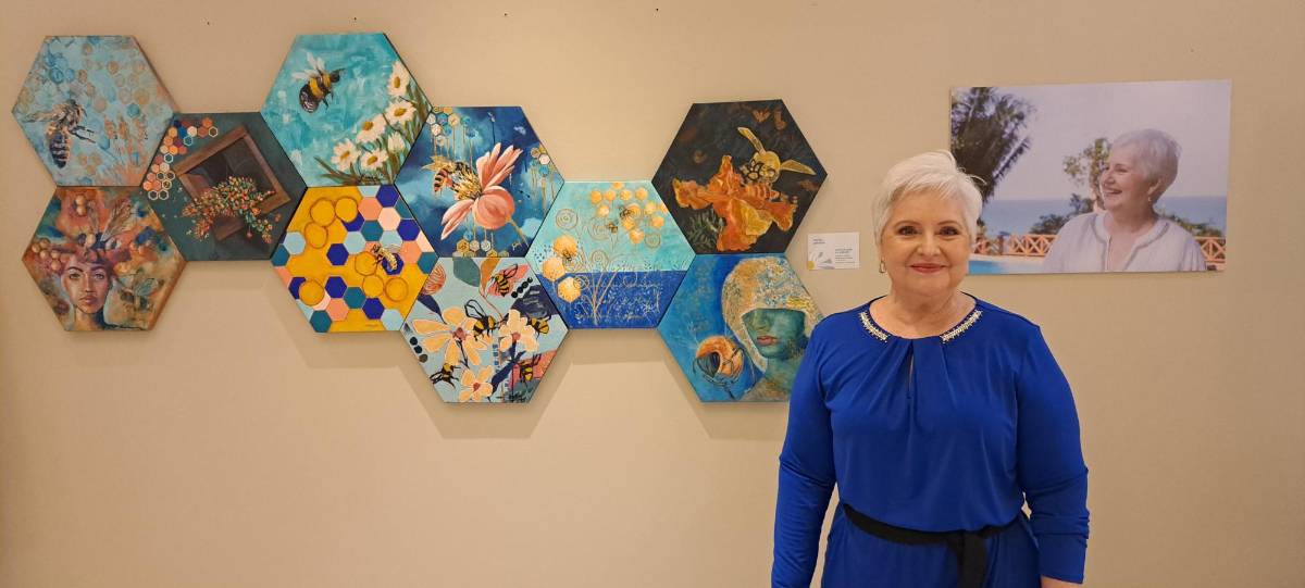 ”Pasión por el color”, una exposición pictórica en homenaje a Adamarga